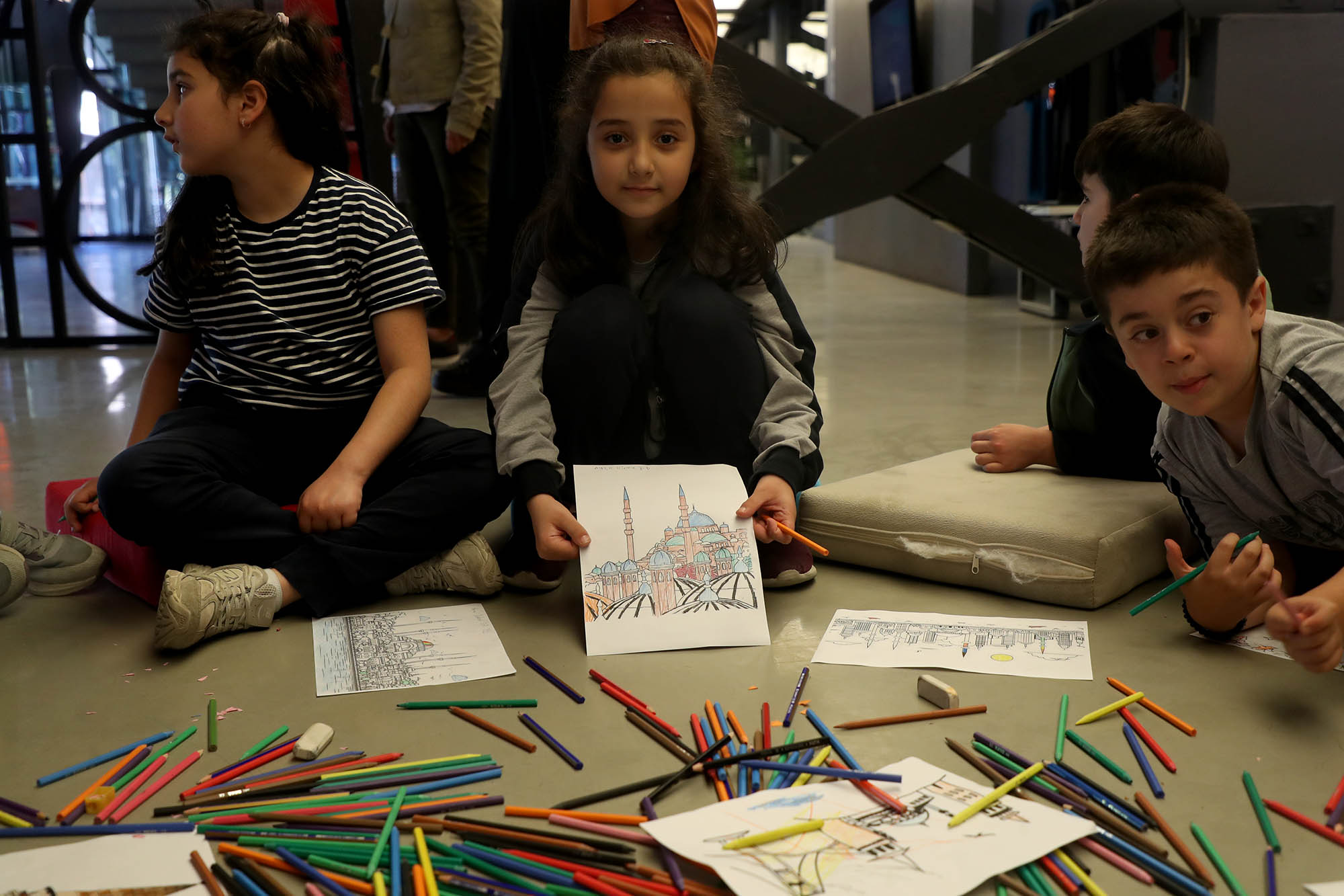 OSM’de miniklerin rengârenk sanat buluşması