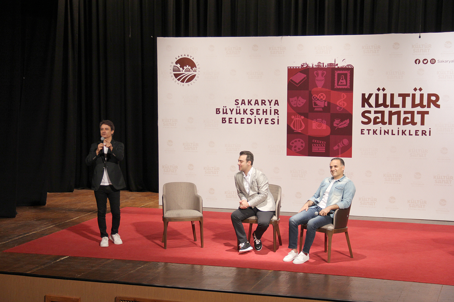 Kültür Sanat Etkinlikleri ‘Hayatımız İletişim’ semineriyle devam etti