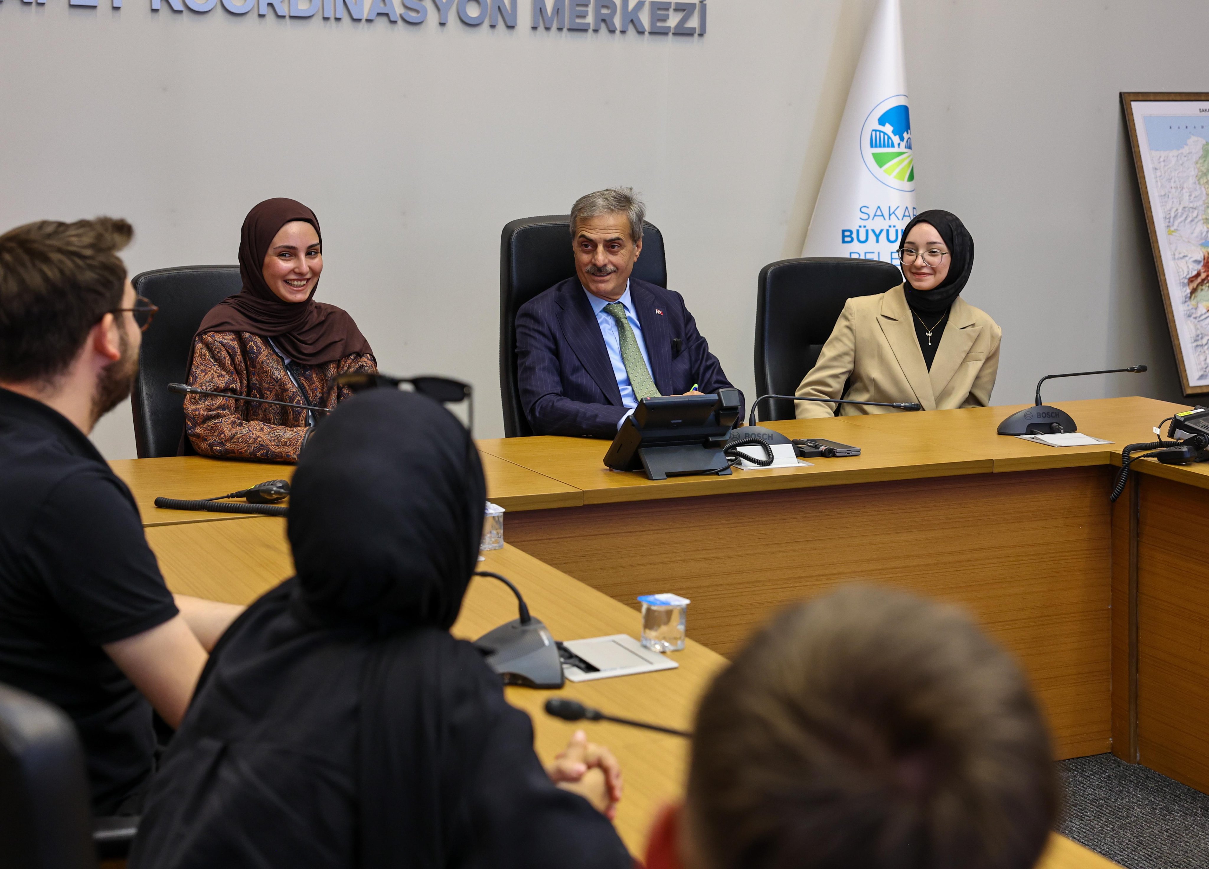 “Milletimize ve memleketimize hizmet sorumluluğu ile hareket ediyoruz”