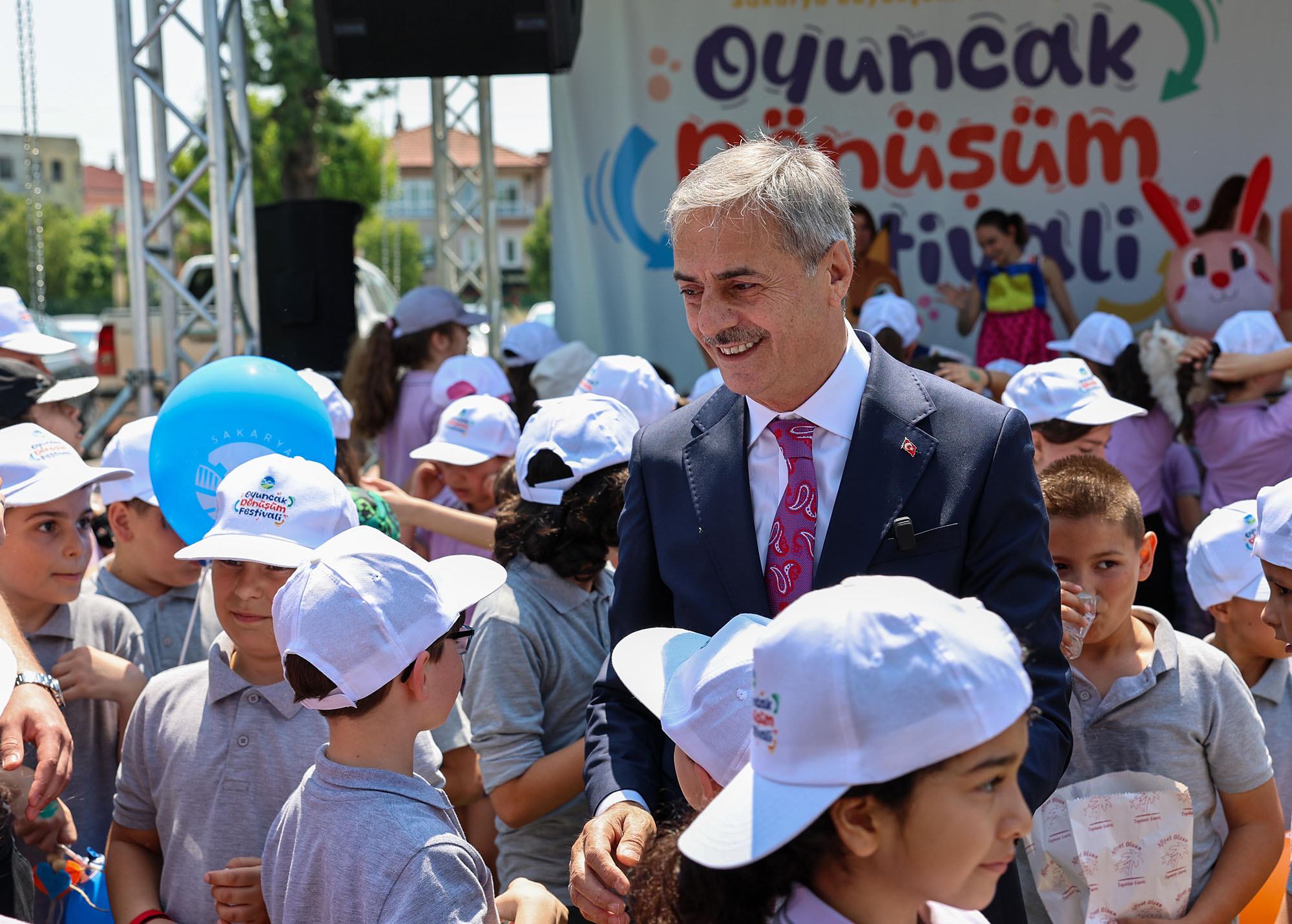 Çocuklar Sakarya’da bir ilke misafir oldu: Oyuncak Festivali’nde rengarenk buluşma