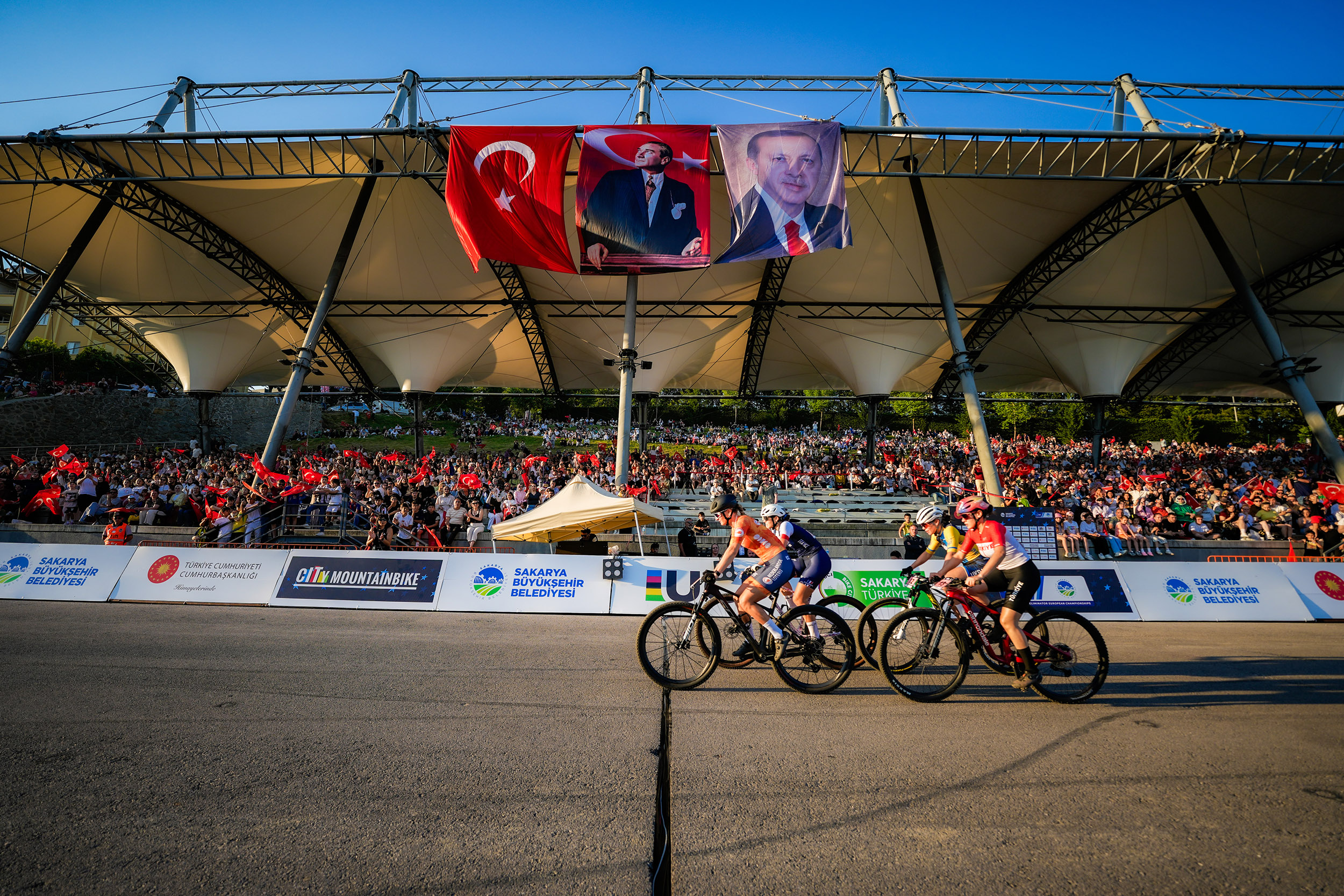 Sakarya’da heyecanın adı Dünya Kupası: Bisiklet sporunun en iyileri zorlu vadide pedal çevirecek