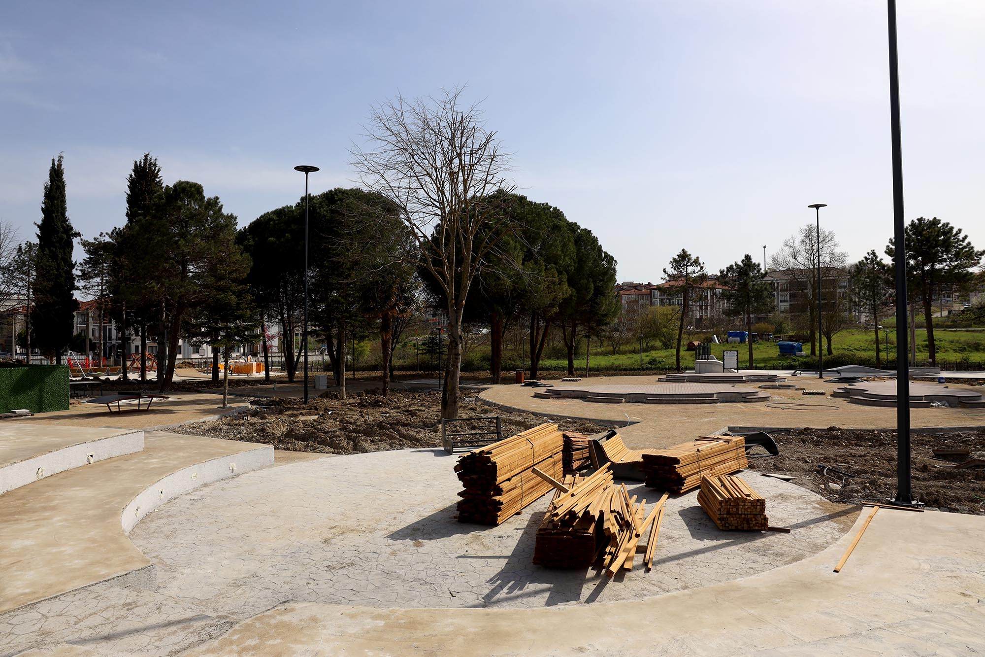 Kaynarca yeni buluşma noktasına kavuşuyor: Satranç alanı, ayak tenisi, tırmanma alanı, kaykay pisti…