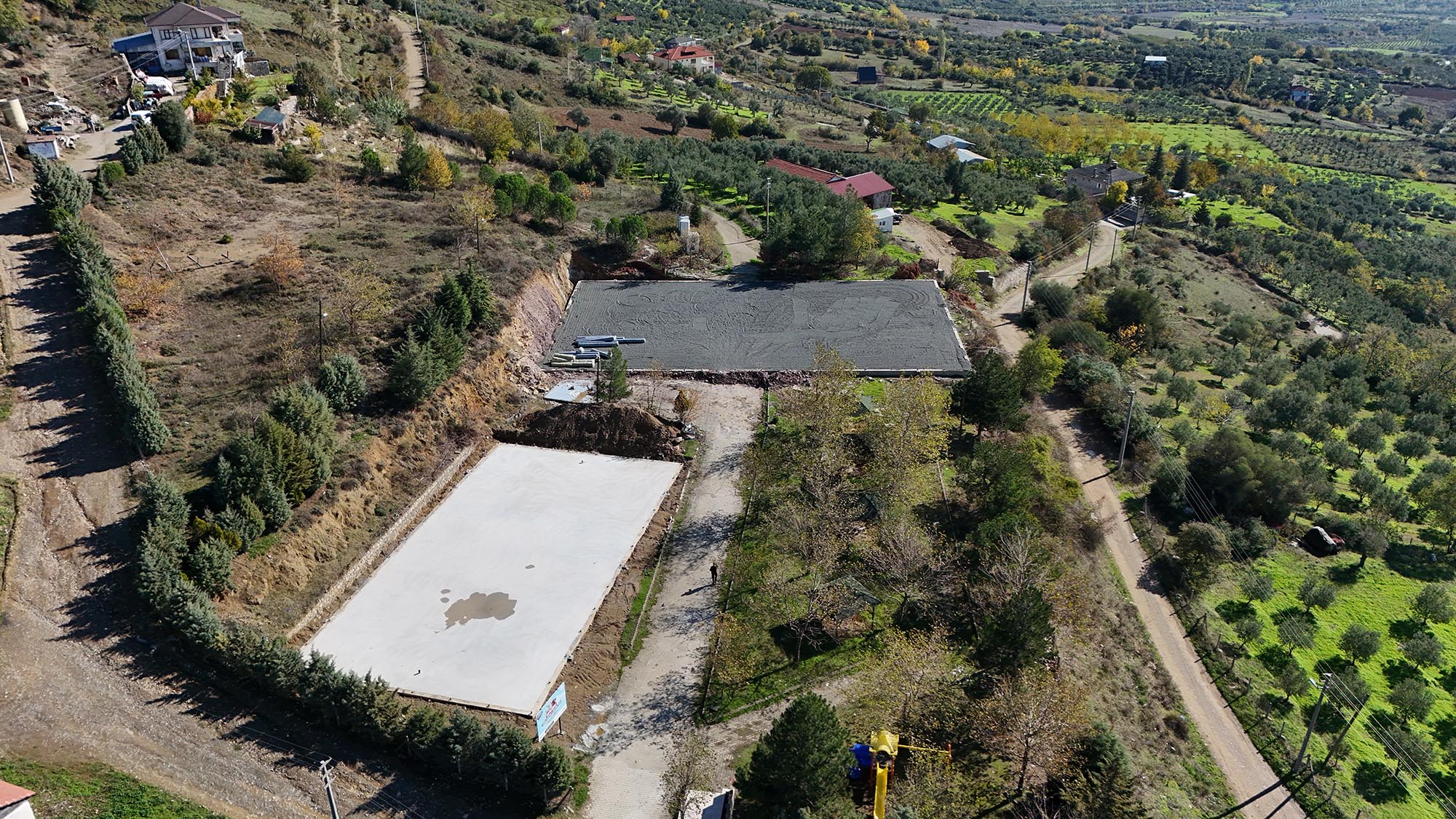 Büyükşehir’den Geyve’de Eşme ve Bayat’a spor kompleksi