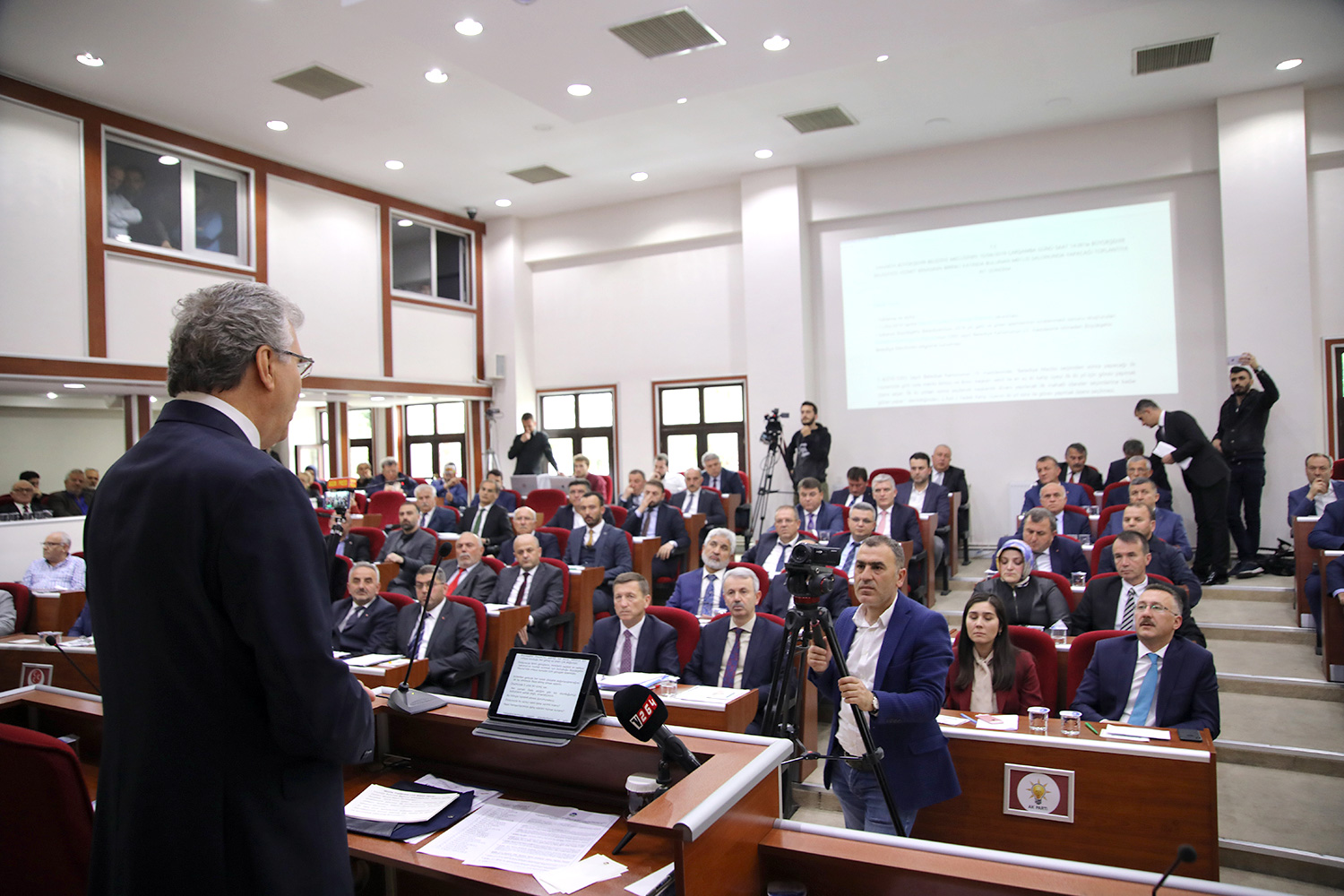 Büyükşehir Meclisi’nde yeni dönem hayırlı olsun