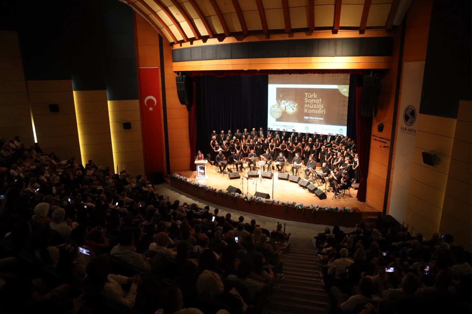 Türk Sanat Müziği Korosundan sanatseverlere müzik dolu final