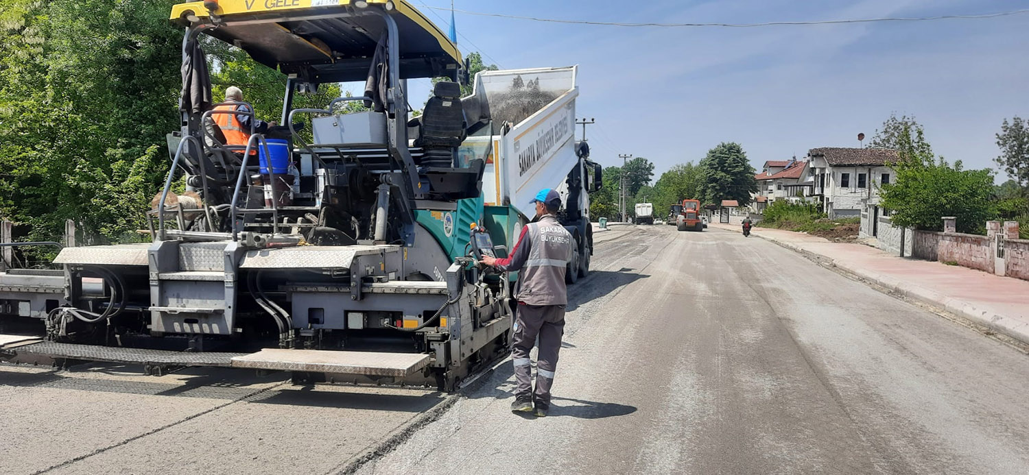 Akyazı Kuzuluk’ta örnek cadde