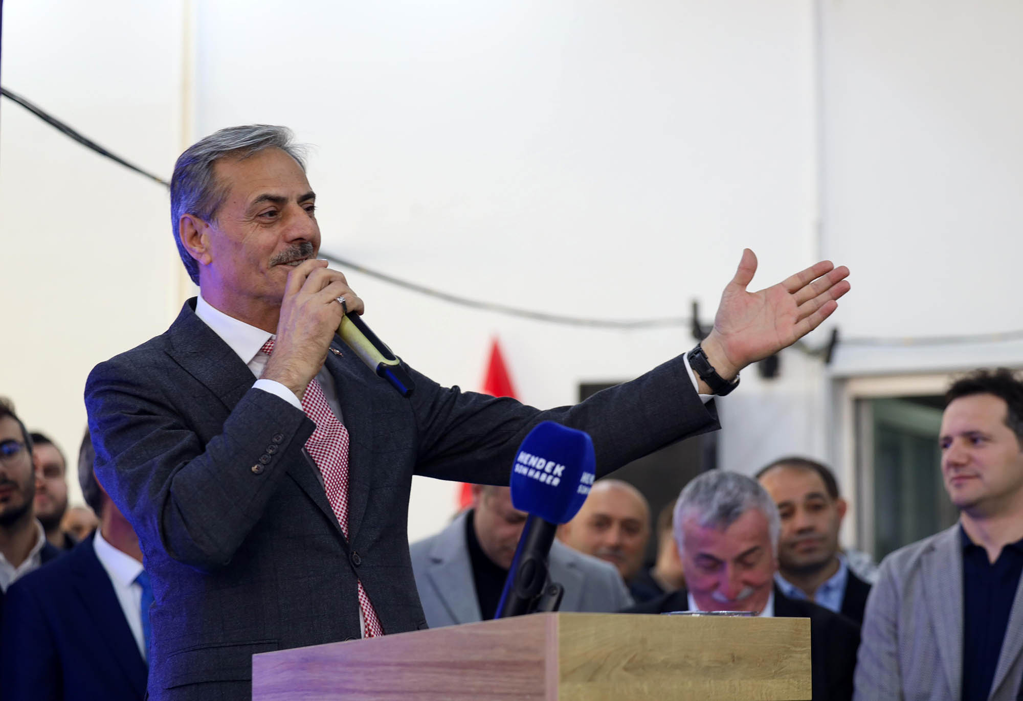 “Var gücümüzle Hendeklilerin yanında olmaya devam edeceğiz”