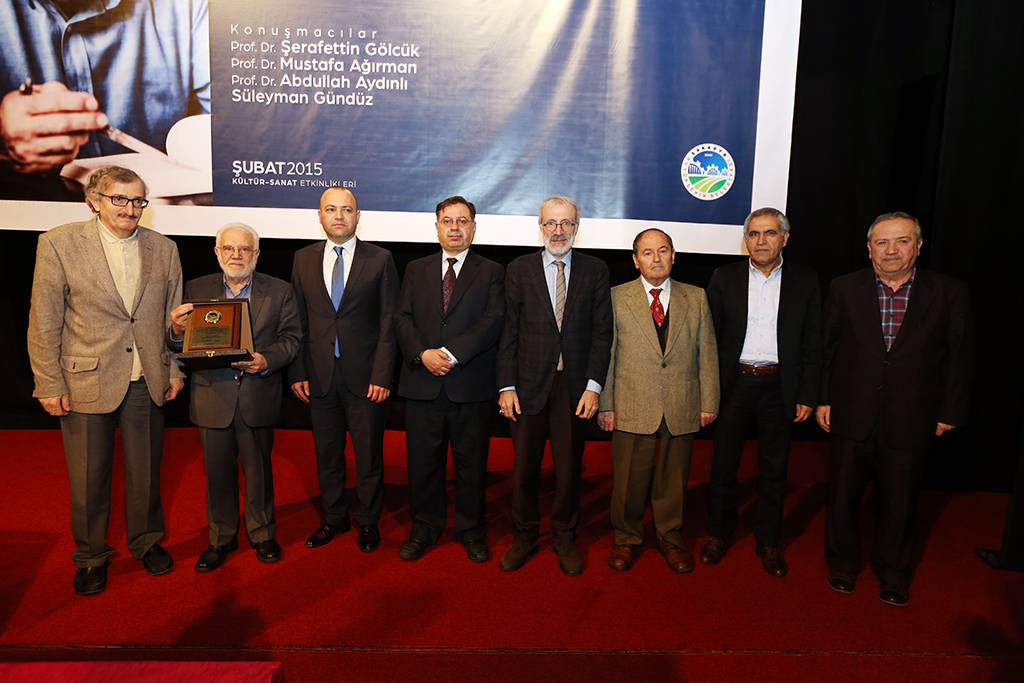 İhsan Süreyya Sırma Ümmetin Kalemidir