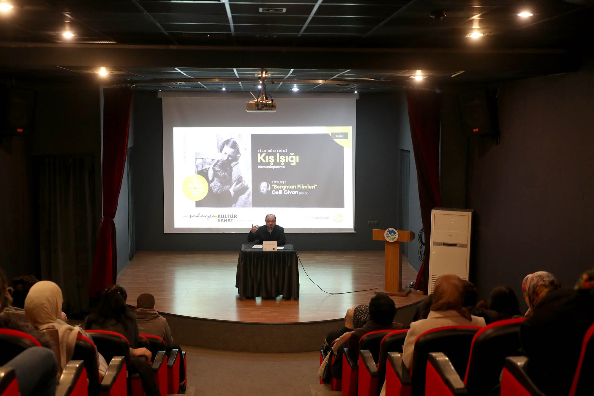 Film tutkunları OSM’de Bergman sinemasının derinliklerine indi 