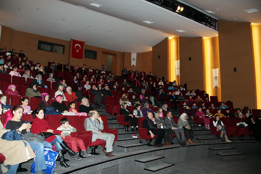 Peygamber Efendimiz Kâinatı Aydınlattı