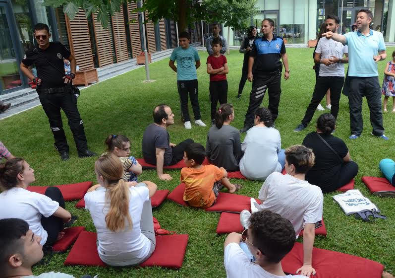 Engelsiz Hayat Güvenliği Atölyesi Polisleri ağırladı