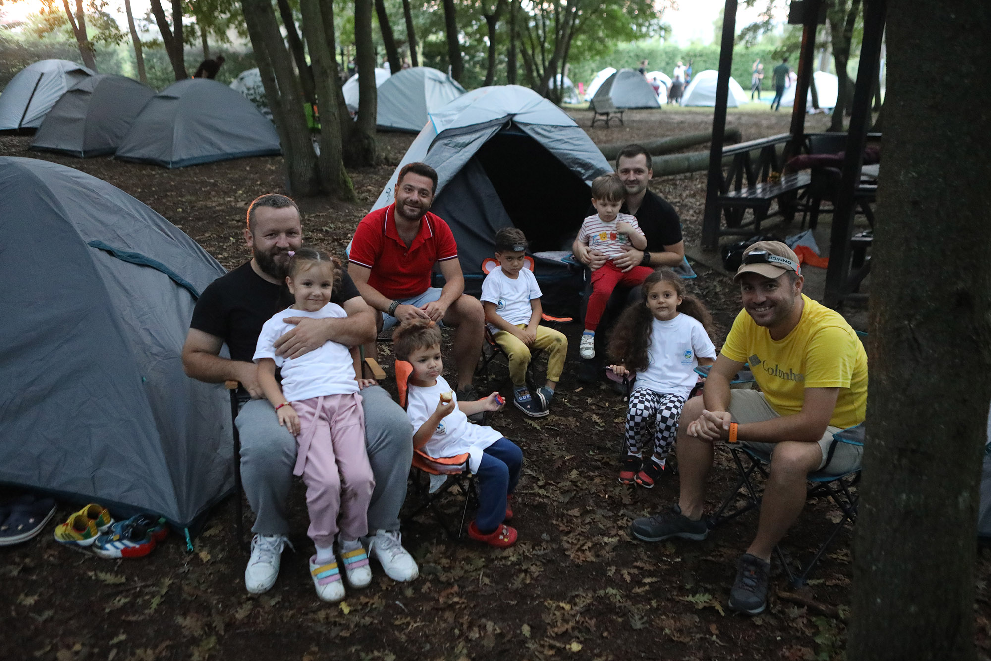Baba çocuk kamplarında 4 haftada 800 kişilik kamp kuruldu
