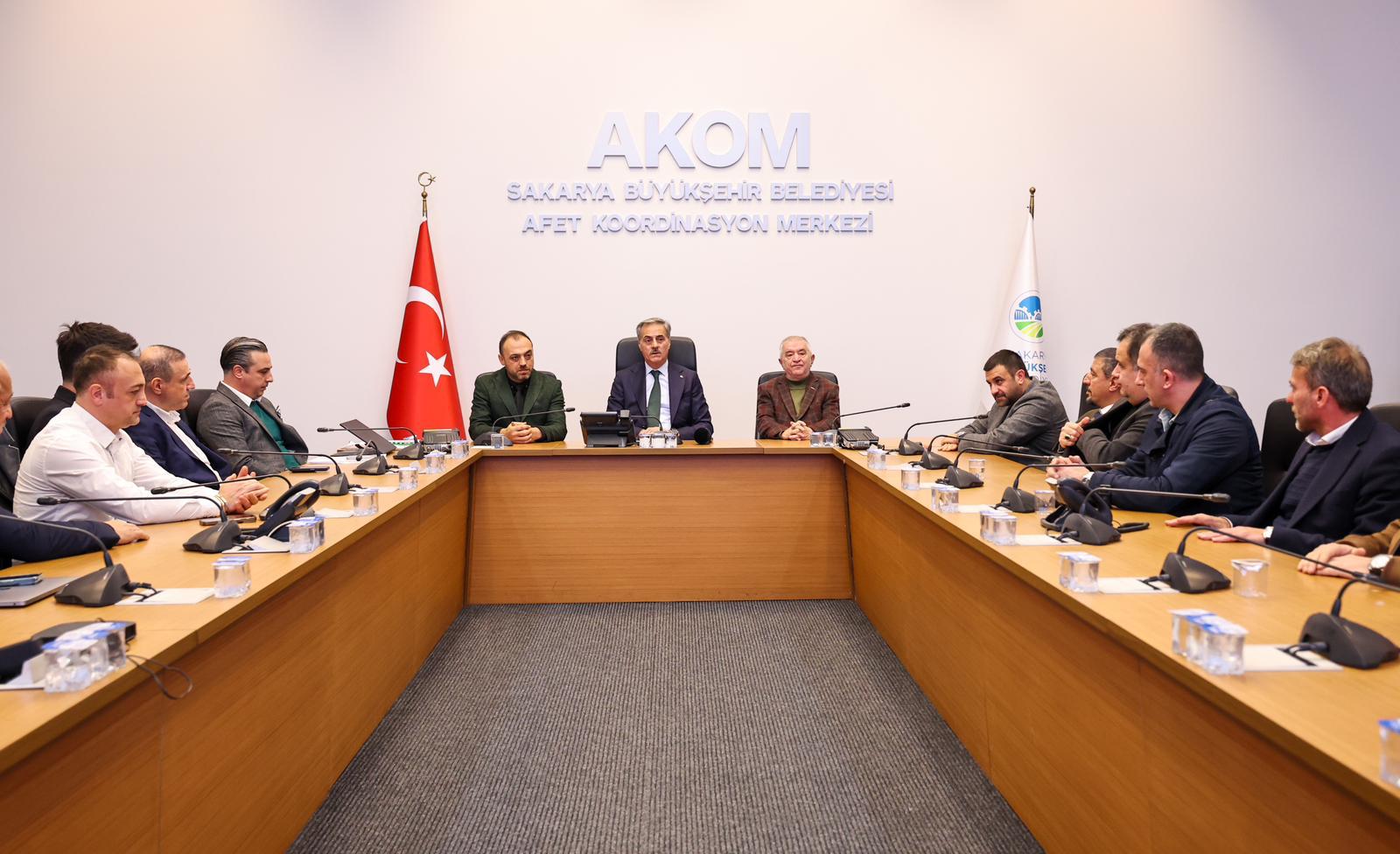 Yusuf Alemdar, Sakaryaspor’un yeni yönetimine başarılar diledi: “Bu şehir takımına sahip çıkar”