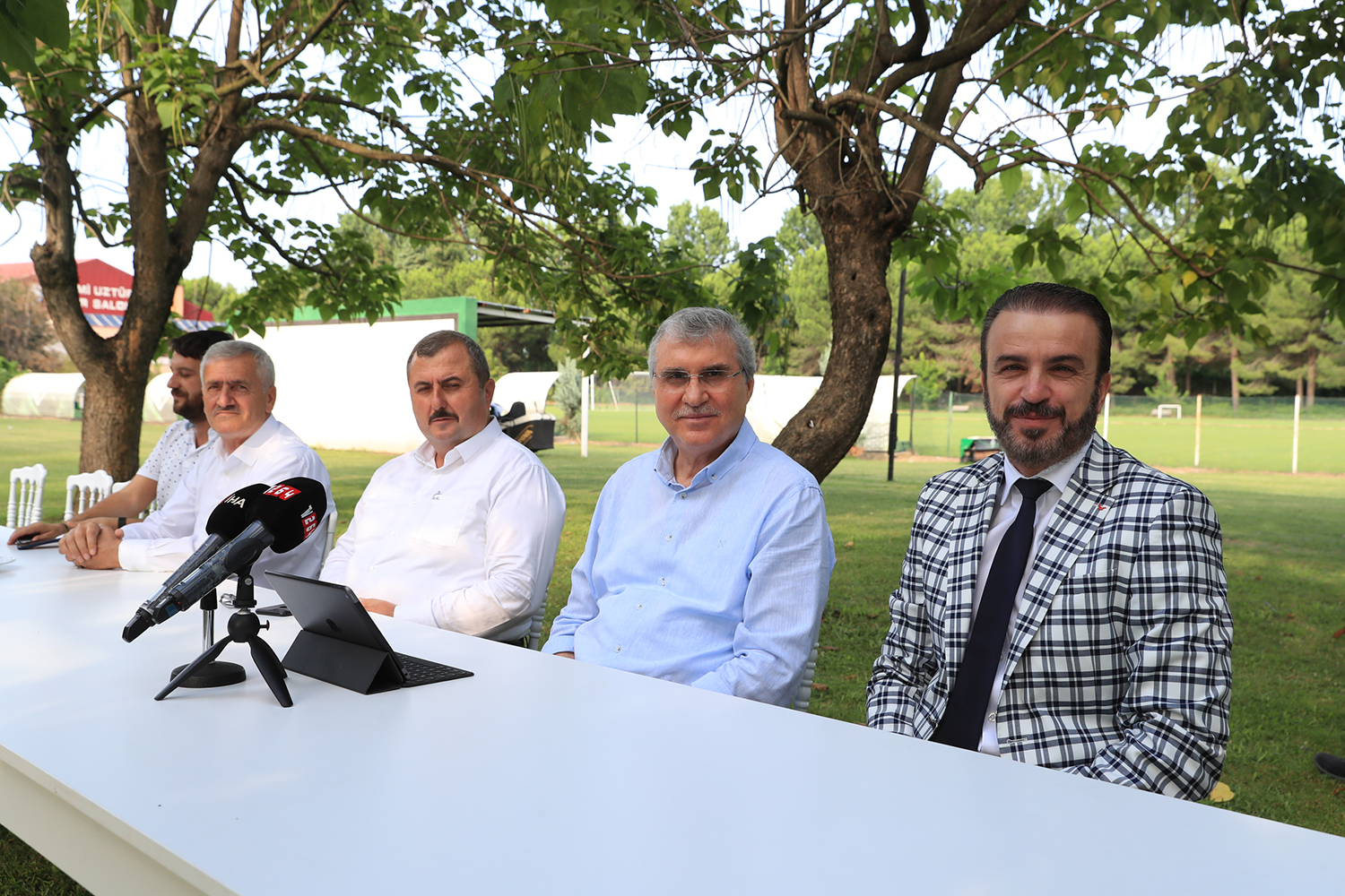 “Hedefimiz Sakaryaspor'u hak ettiği noktaya ulaştırmak”