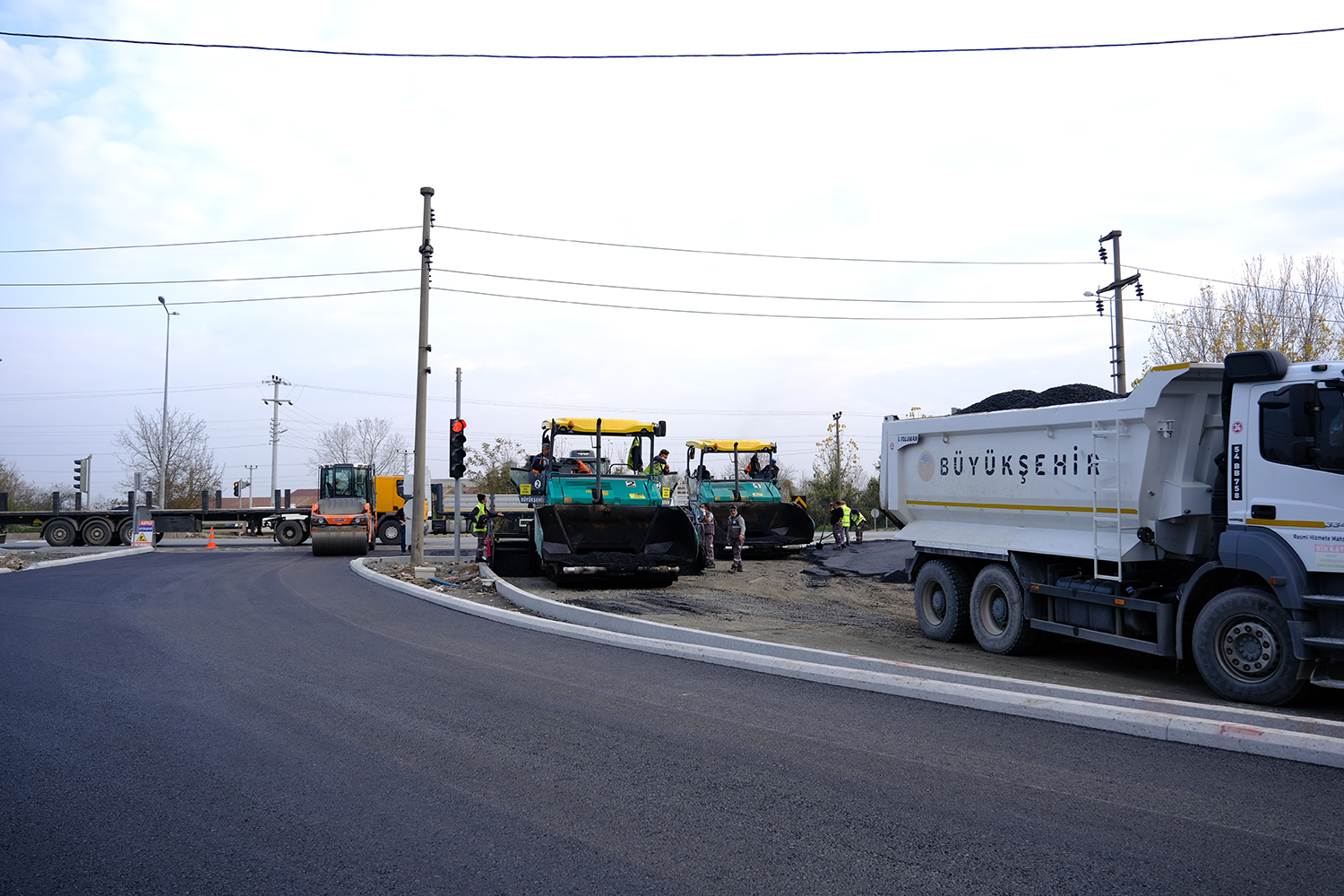 Kumköy ve Kovan Sokakta asfalt çalışmaları başladı
