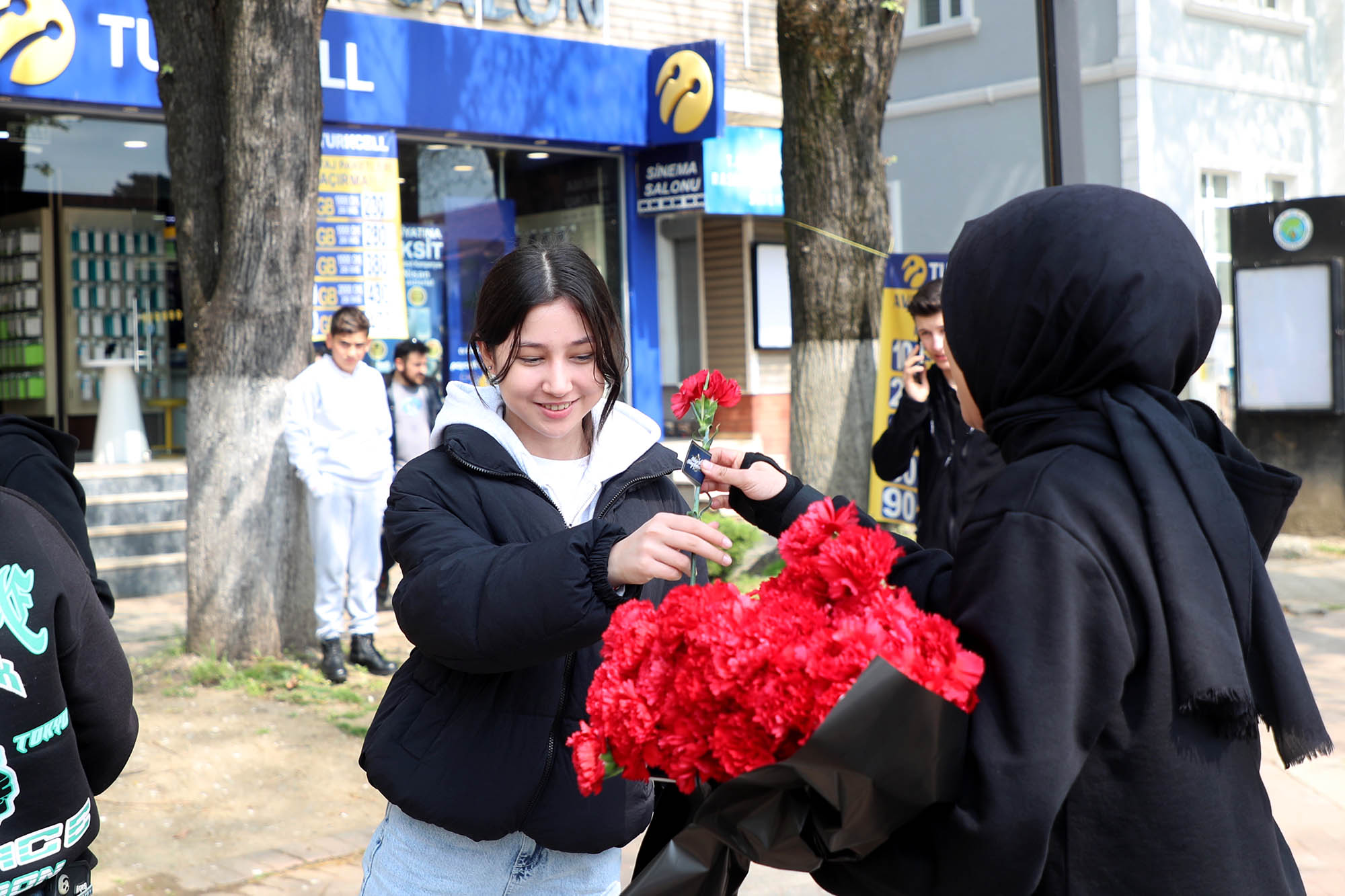Büyükşehir ekiplerinden vatandaşlara bayram tebriği