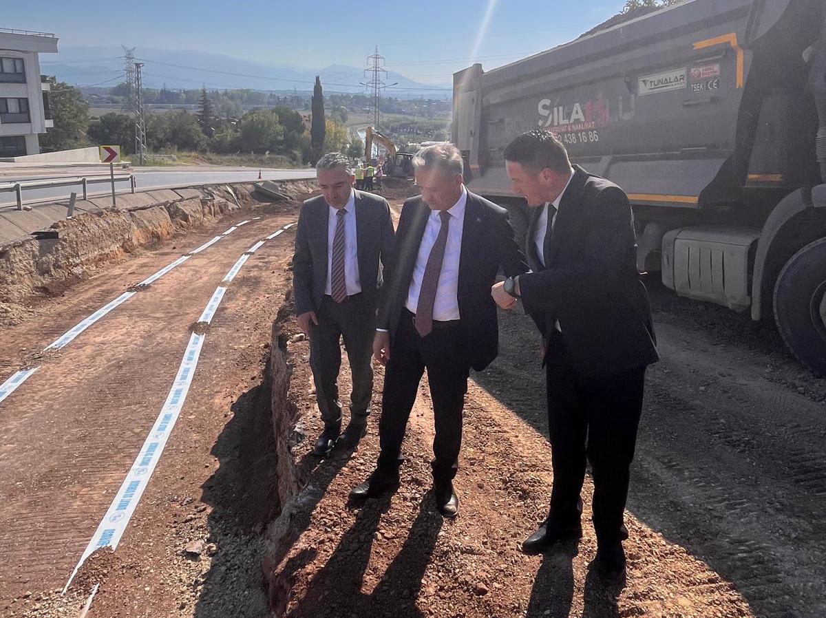Ekipler üç koldan, mesai mefhumu gözetmeksizin çalışıyor