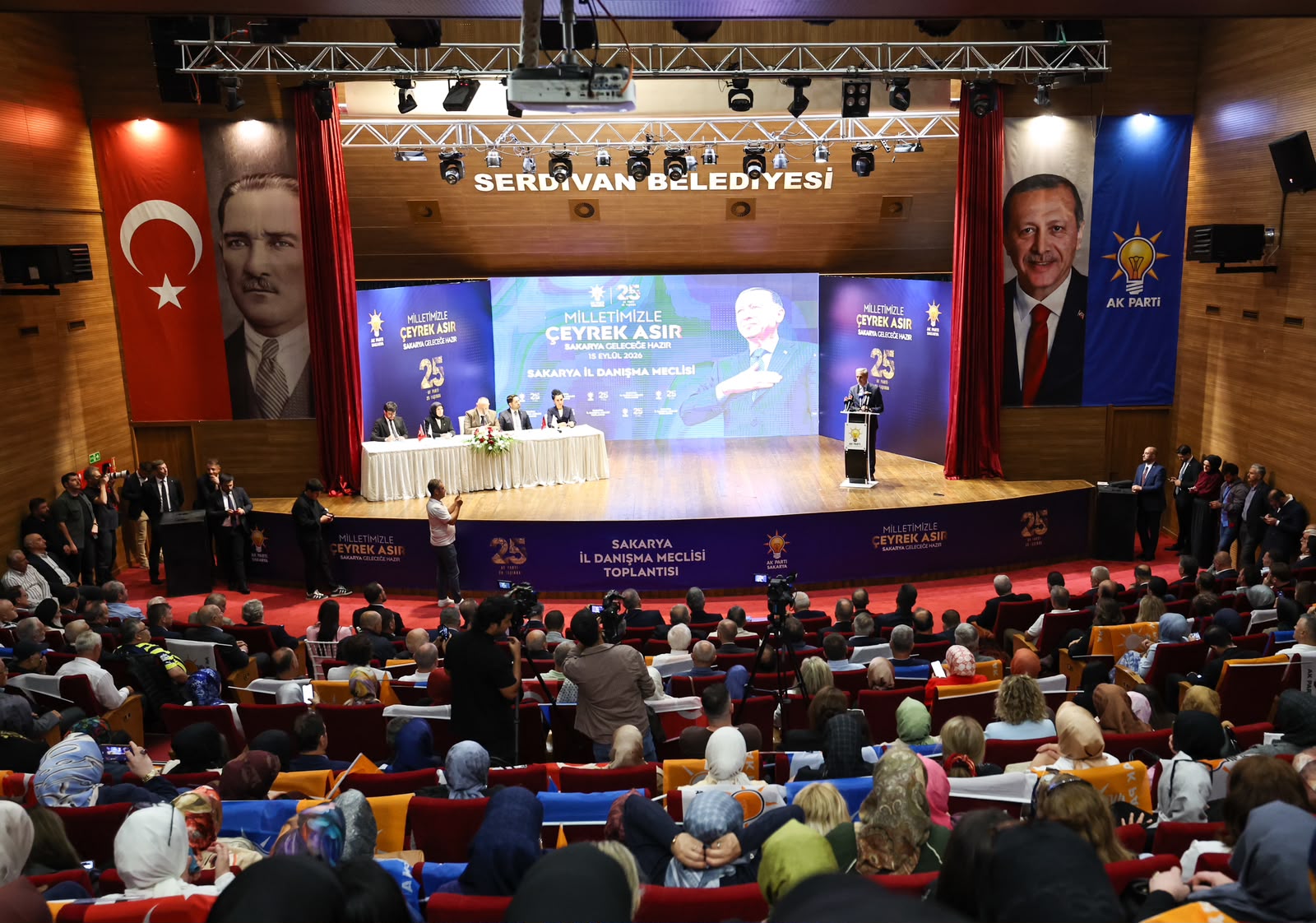 “Her gün yeni bir çalışmaya, yeni bir projeye hazırlanıyoruz”