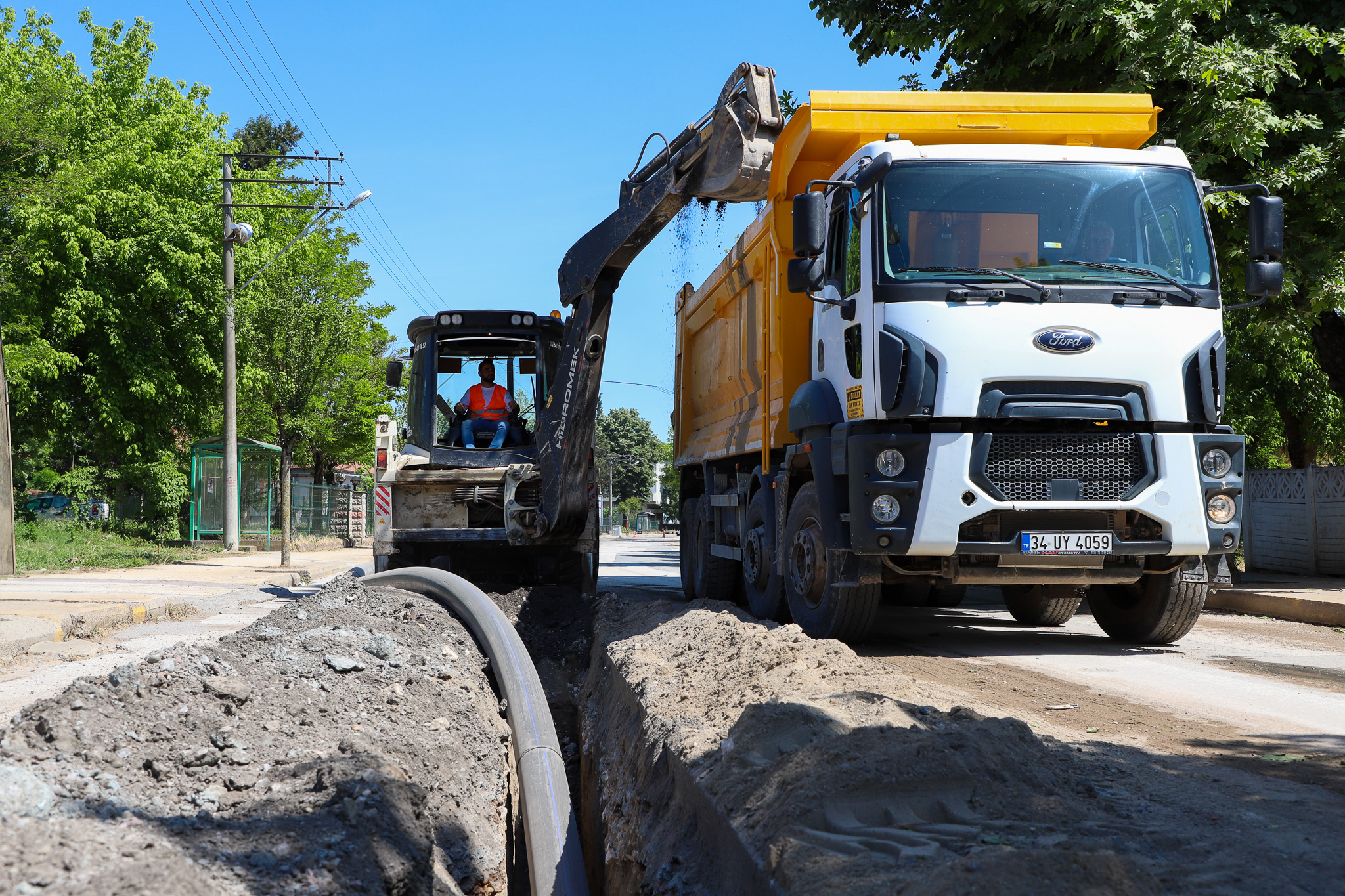 Söğütlü’nün atık su ve içme suyu projesinde çalışmalar hız kazandı