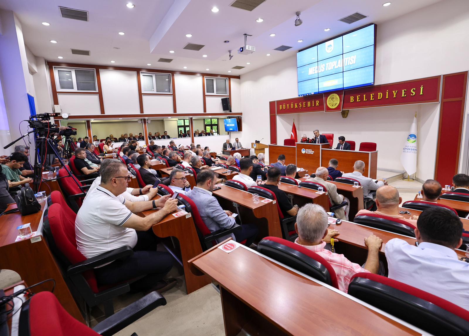 Büyükşehir meclisi toplanıyor: 450 milyon TL’lik ulaşım yatırımı ve sanayi dönüşümü görüşülecek