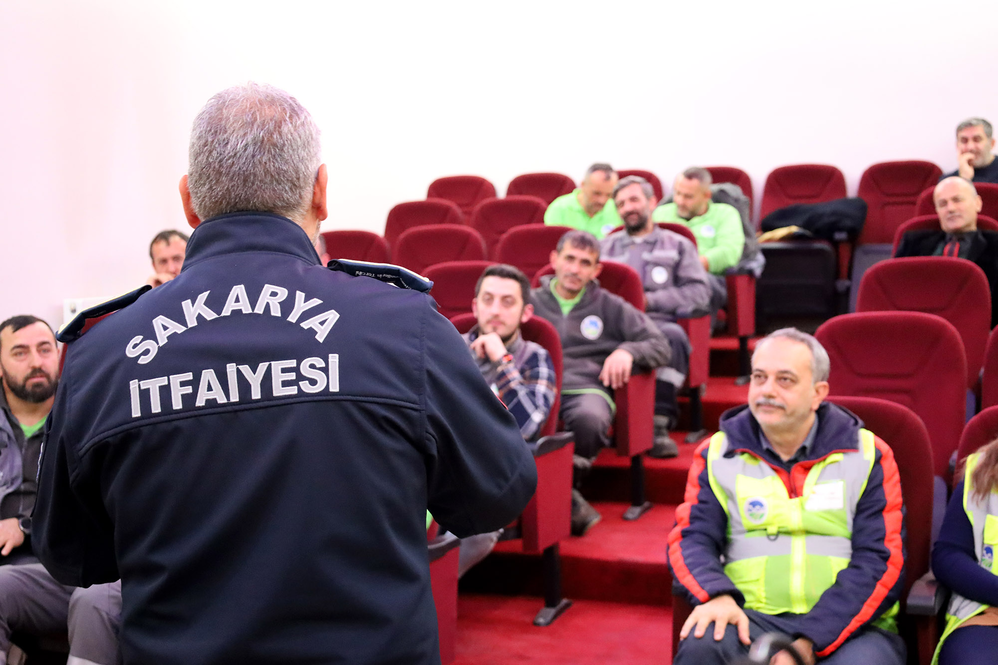 Terminal çalışanlarına yangına müdahale eğitimi