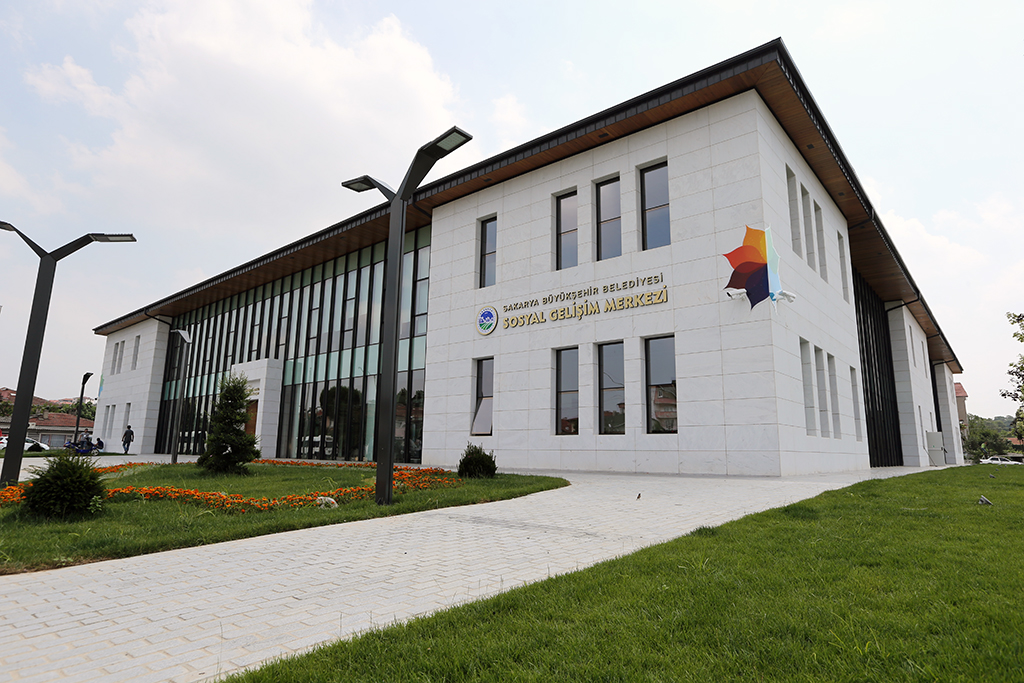 3 Bin Öğrenci Eğitime Başladı
