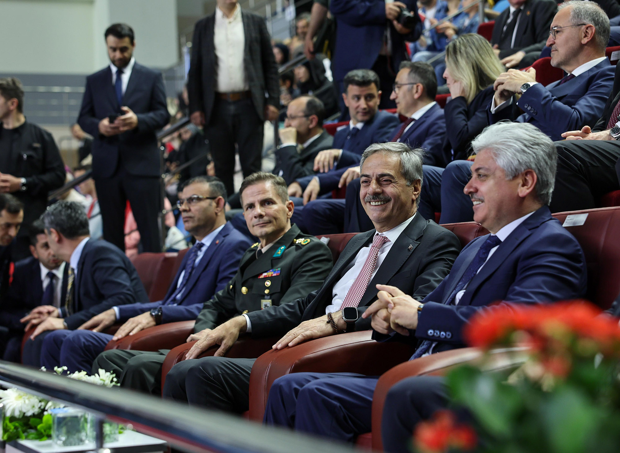 “Tüm imkânlarımızı gençlerimiz için seferber etmeye devam edeceğiz”