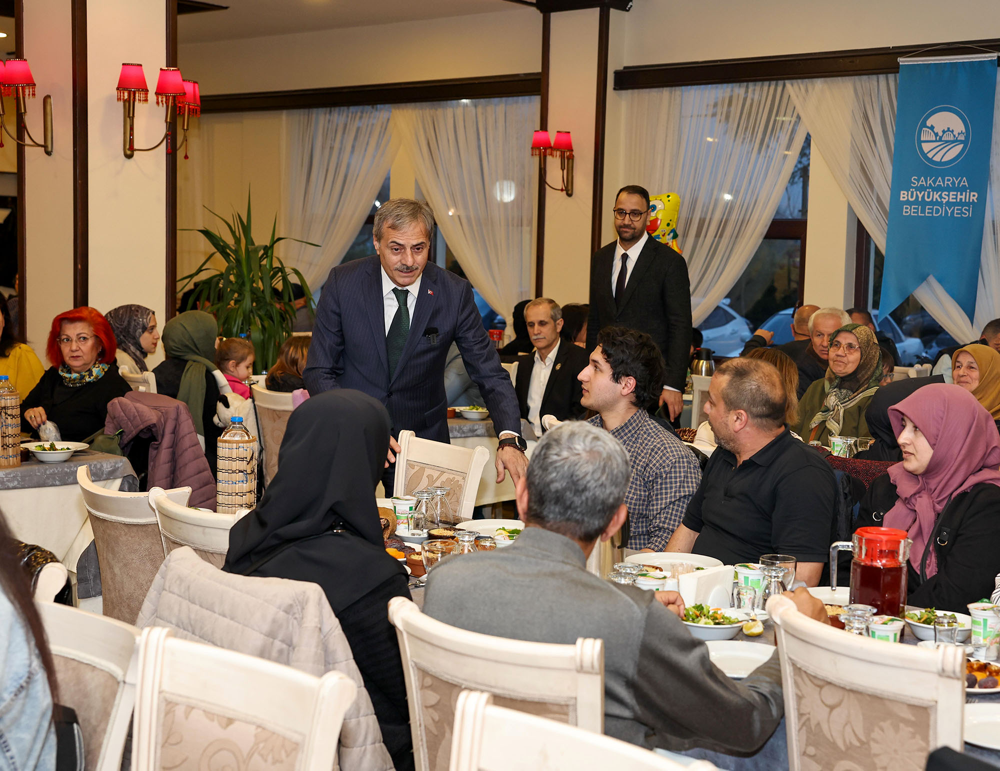 “Bu birlikteliği vatanı canı pahasına koruyan kahramanlara borçluyuz”