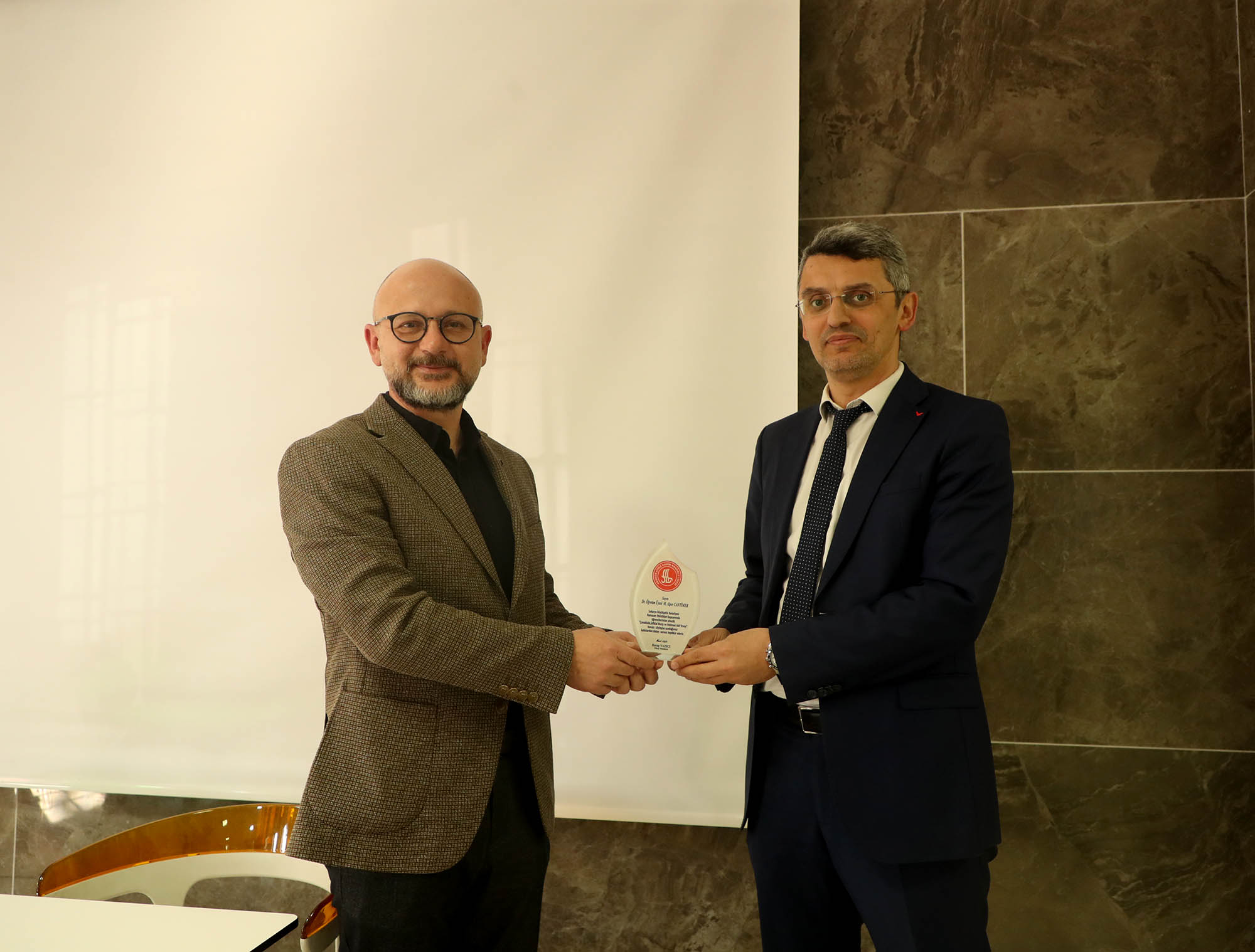 Milletin ruhunu mısralara döken büyük vatan evladı: Mehmet Akif Ersoy’un hayatından ders niteliğinde kesitler