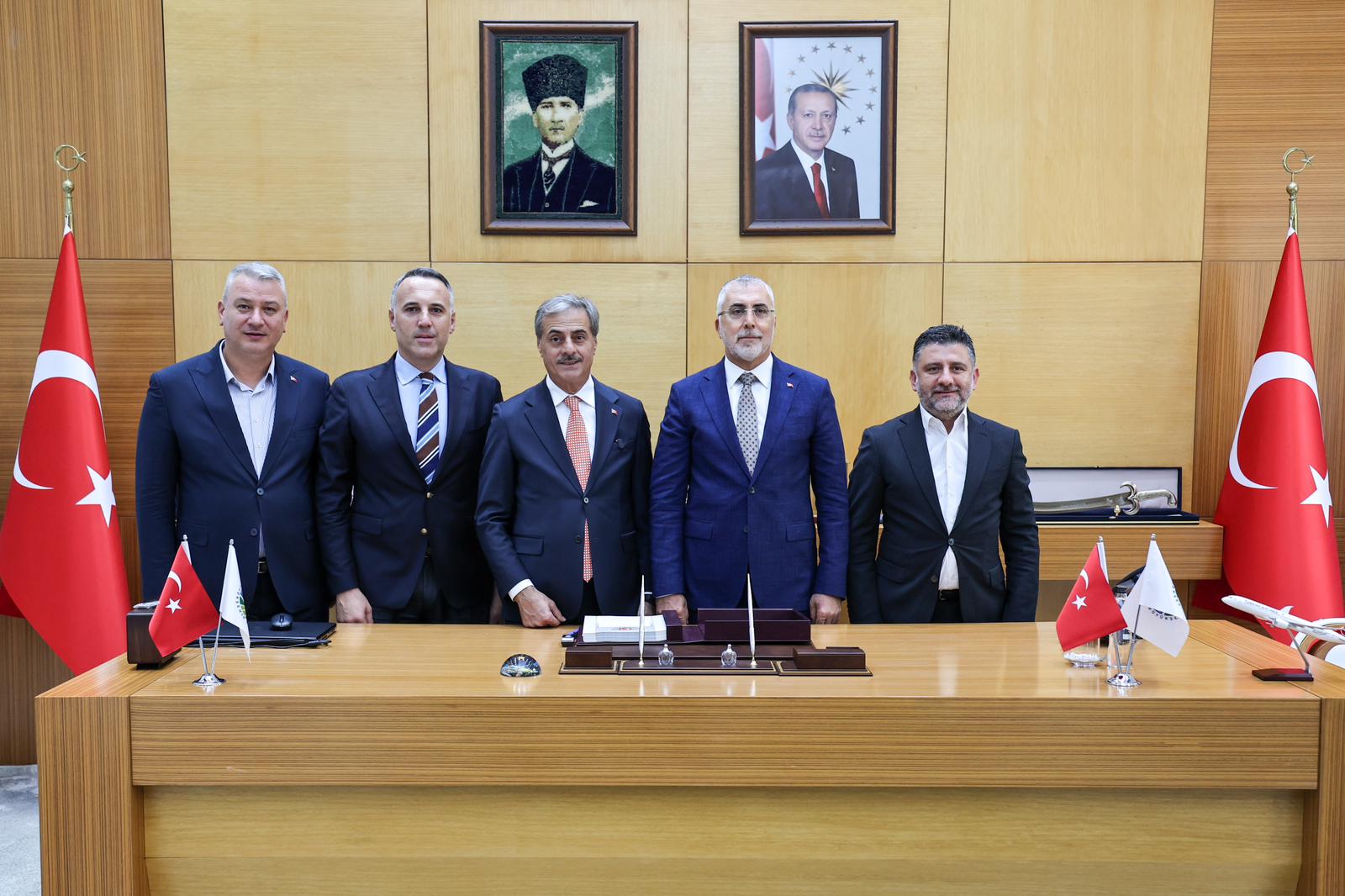 “Şehrimiz için tüm gayretimizle çalışmaya devam ediyoruz” 
