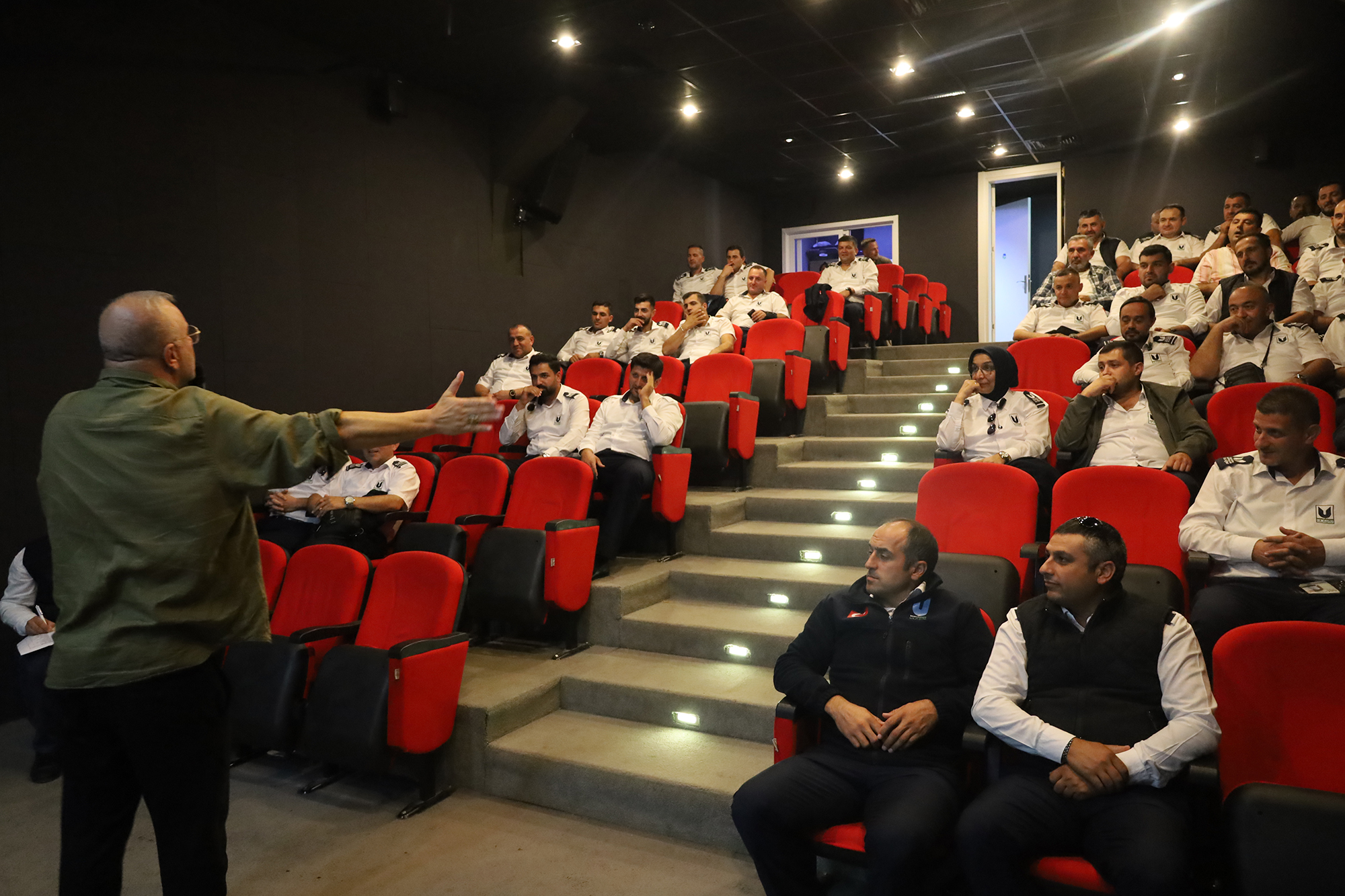Büyükşehir’den otobüs şoförlerine empati ve sorumluluk eğitimi