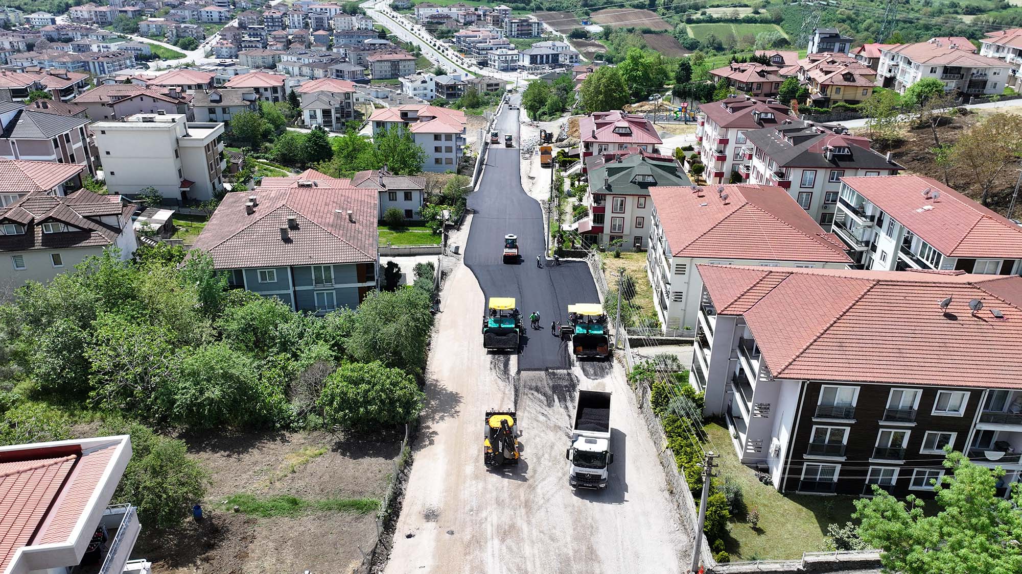 Serdivan’da sürücülere nefes aldıracak yeni kaçış güzergahı açılıyor: Asfalt işlemi başladı