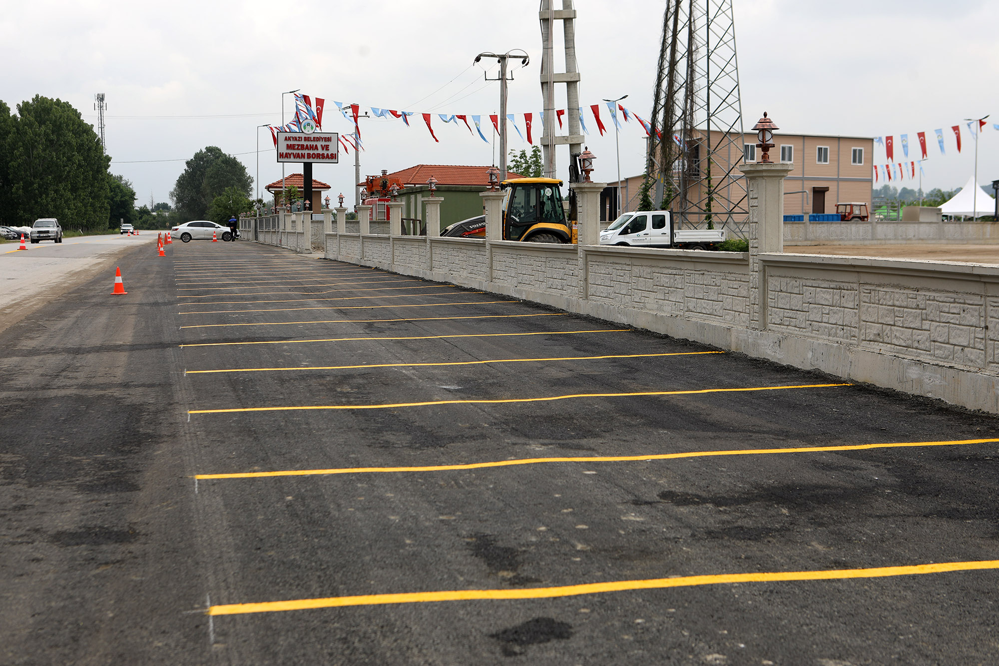 Büyükşehir’den güvenli sürüş için 3 bin 528 kilometrelik yol çizgisi 