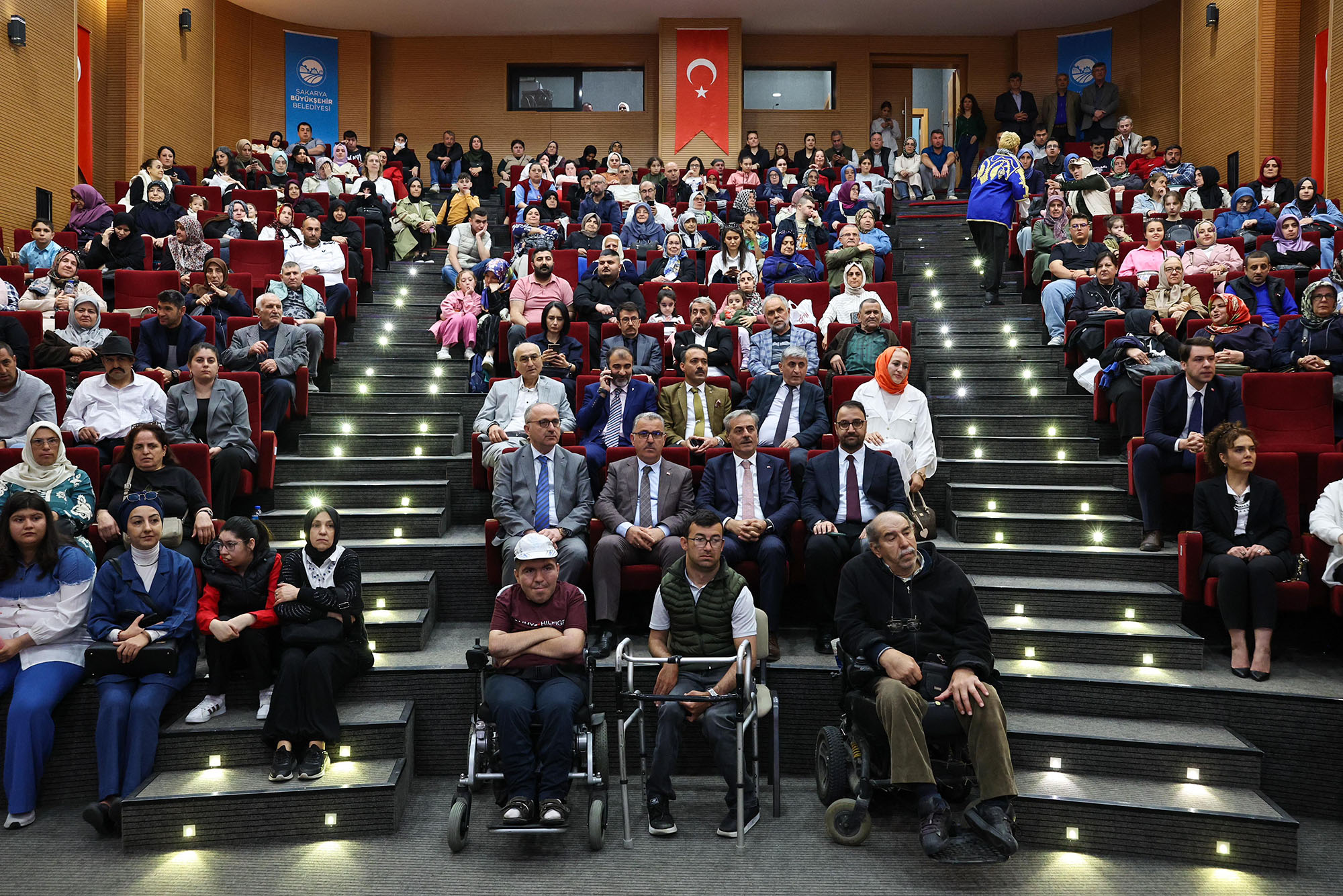 “Her an, şehrin her yerinde özel yüreklerin yanında olacağız”