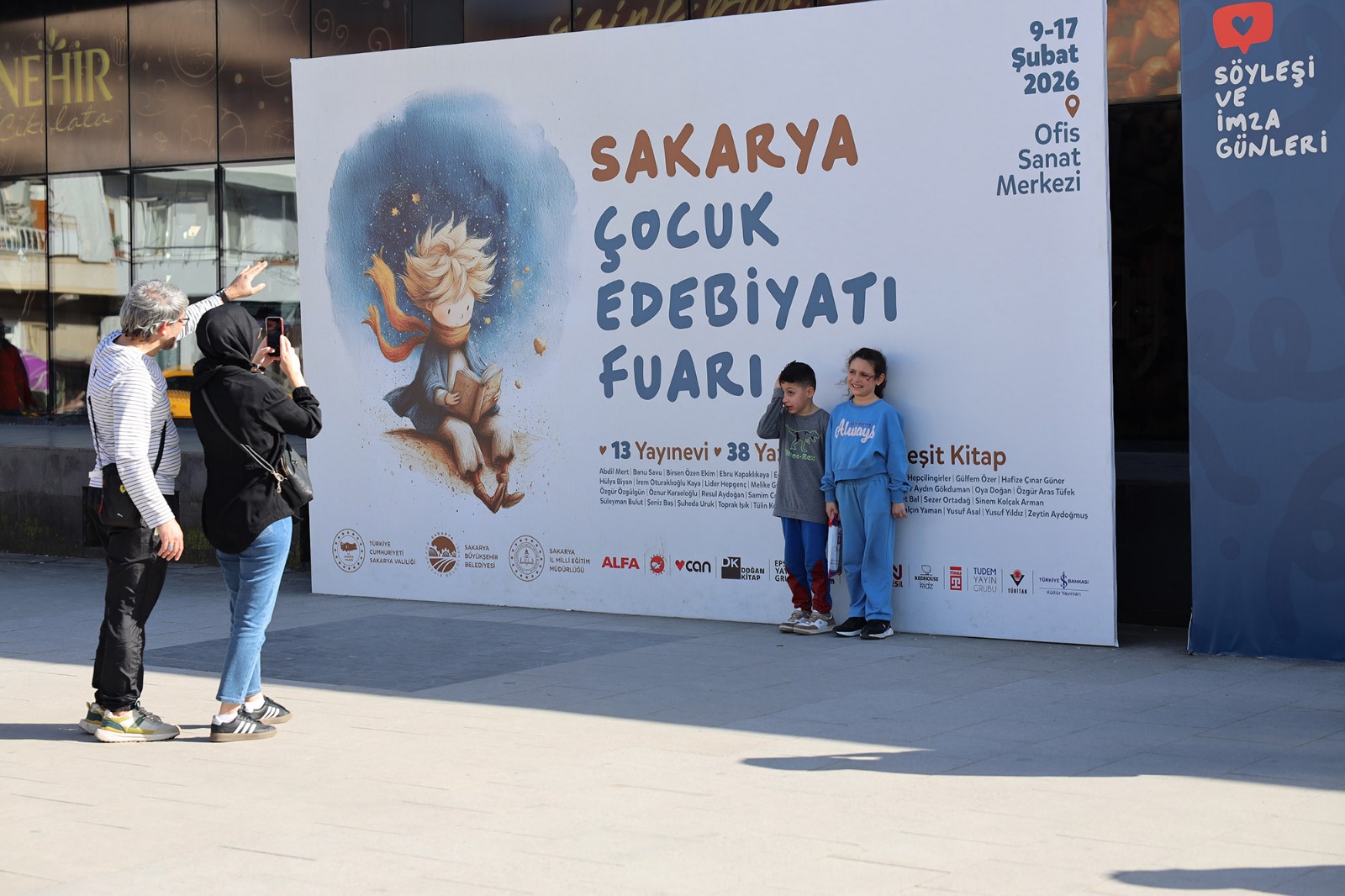 Sakarya Çocuk Edebiyatı Fuarı hafta sonunda doldu taştı