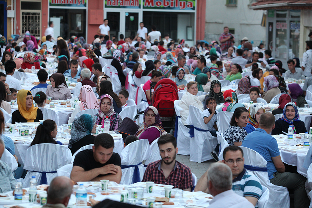 Geyve Huzur Sofralarında Buluştu