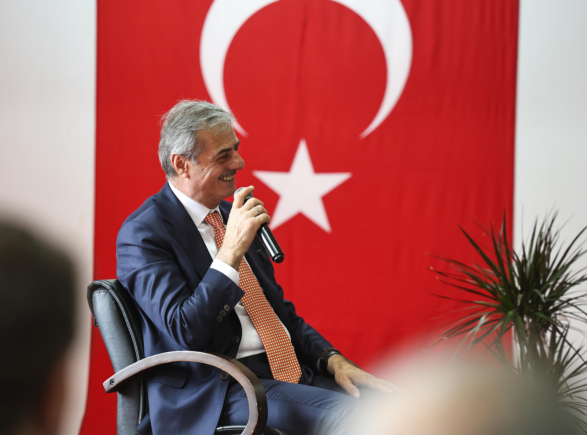 Sakarya gençliğine hizmet edecek eserleri bir bir hayata geçiriyoruz