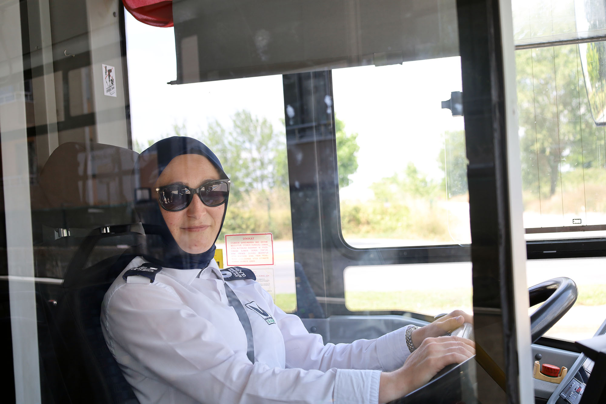 Toplu taşımaya kadın eli: Zorlu eğitimden sonra kontağı çevirip ‘Biz de varız’ dediler…