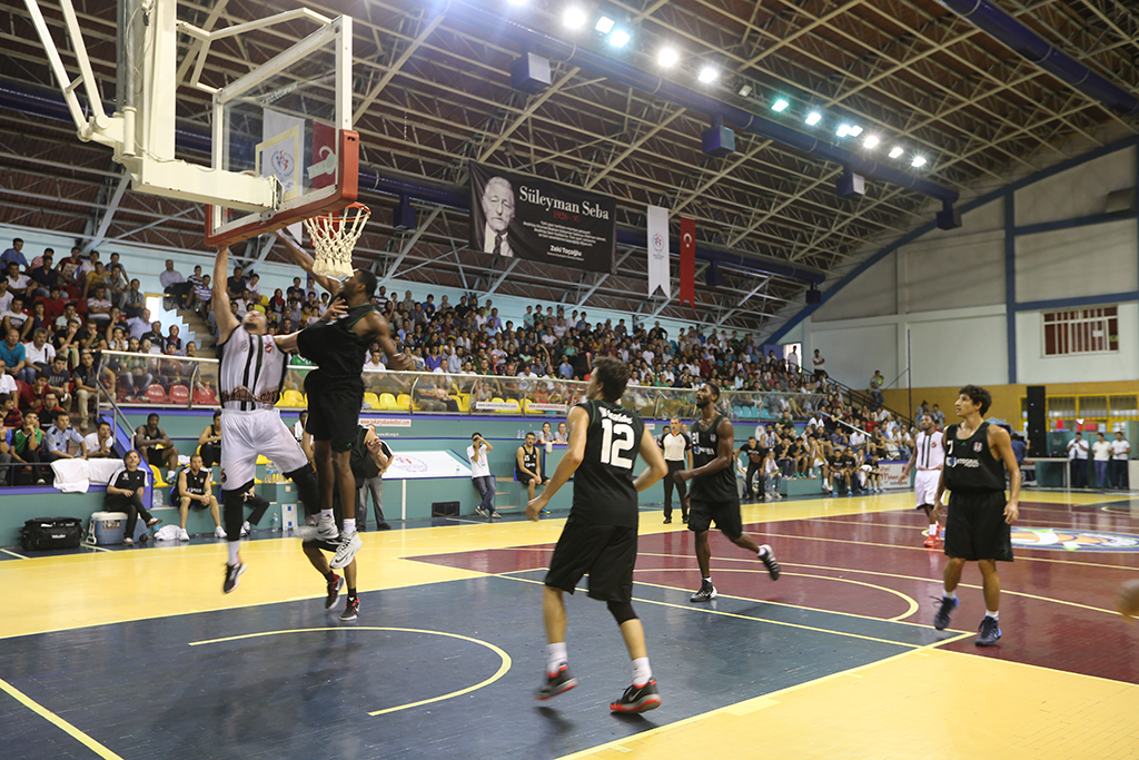 Basketbol ve Futbolda Önemli Başarılara İmza Atacağız