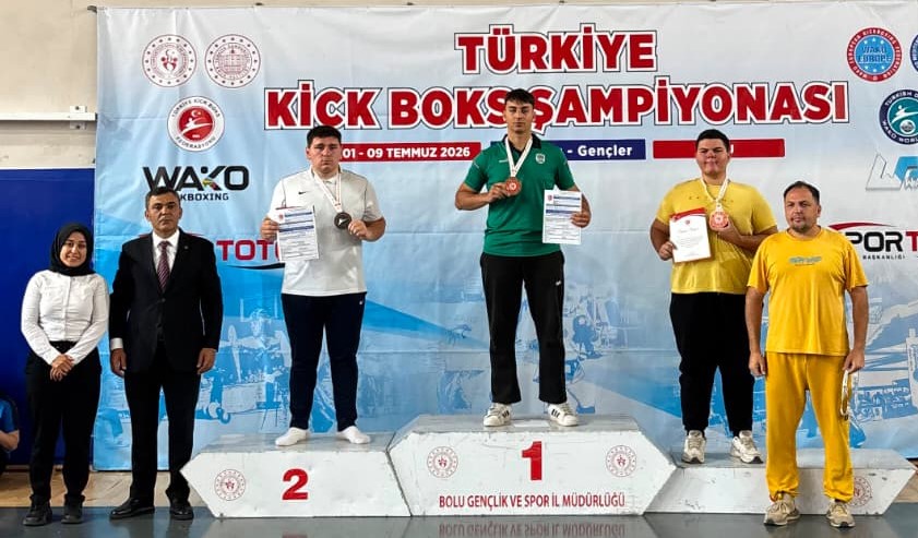 Kick boksta Büyükşehir rüzgârı: 3 Türkiye şampiyonluğu
