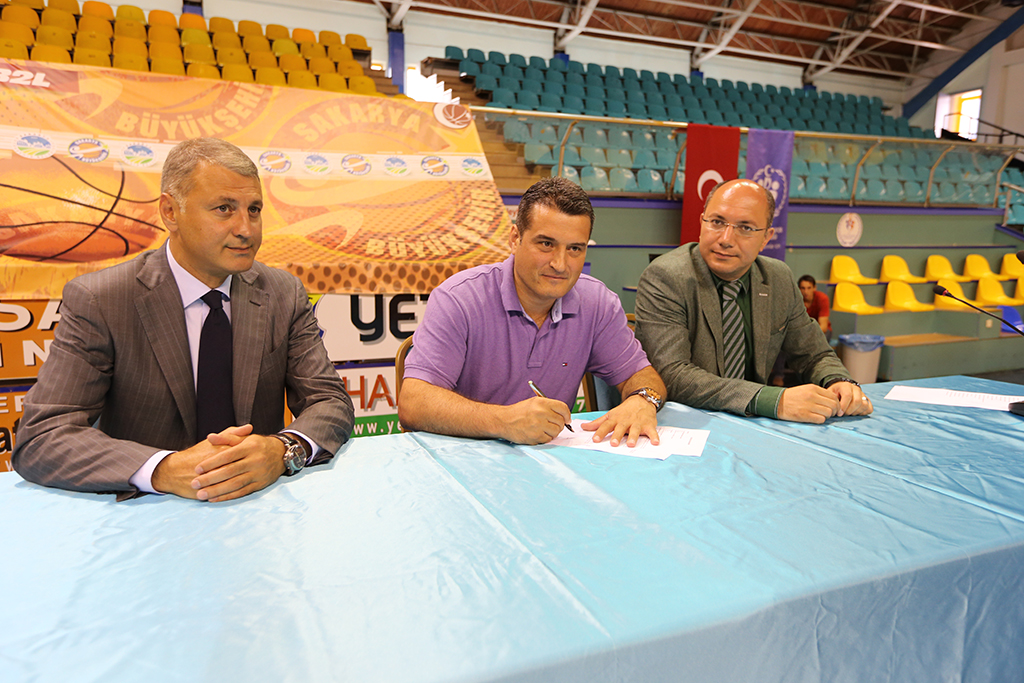 Büyükşehir Basket Lig’deki İlk Maçına Hazır