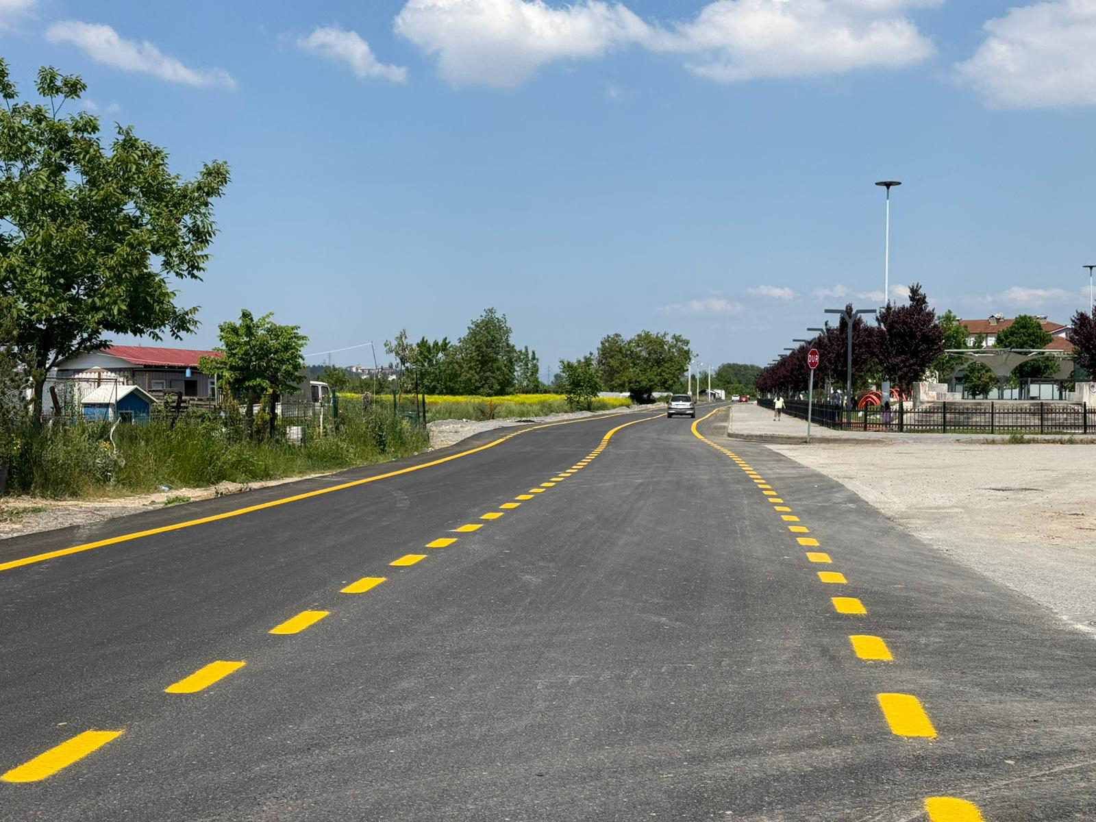Arifiye Siteler Caddesi yeni yüzüne kavuştu