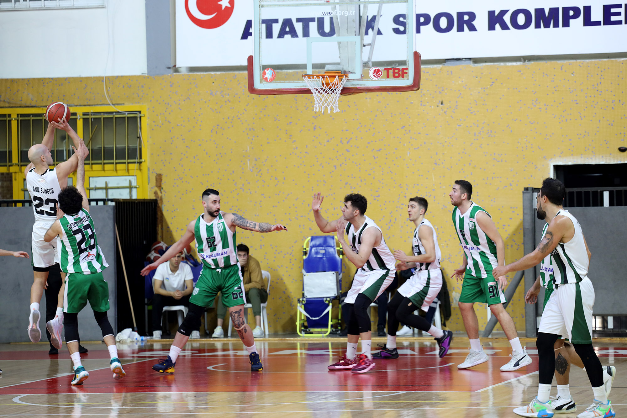 Büyükşehir basketboldan taraftarı önünde Vefa galibiyeti: 83-73