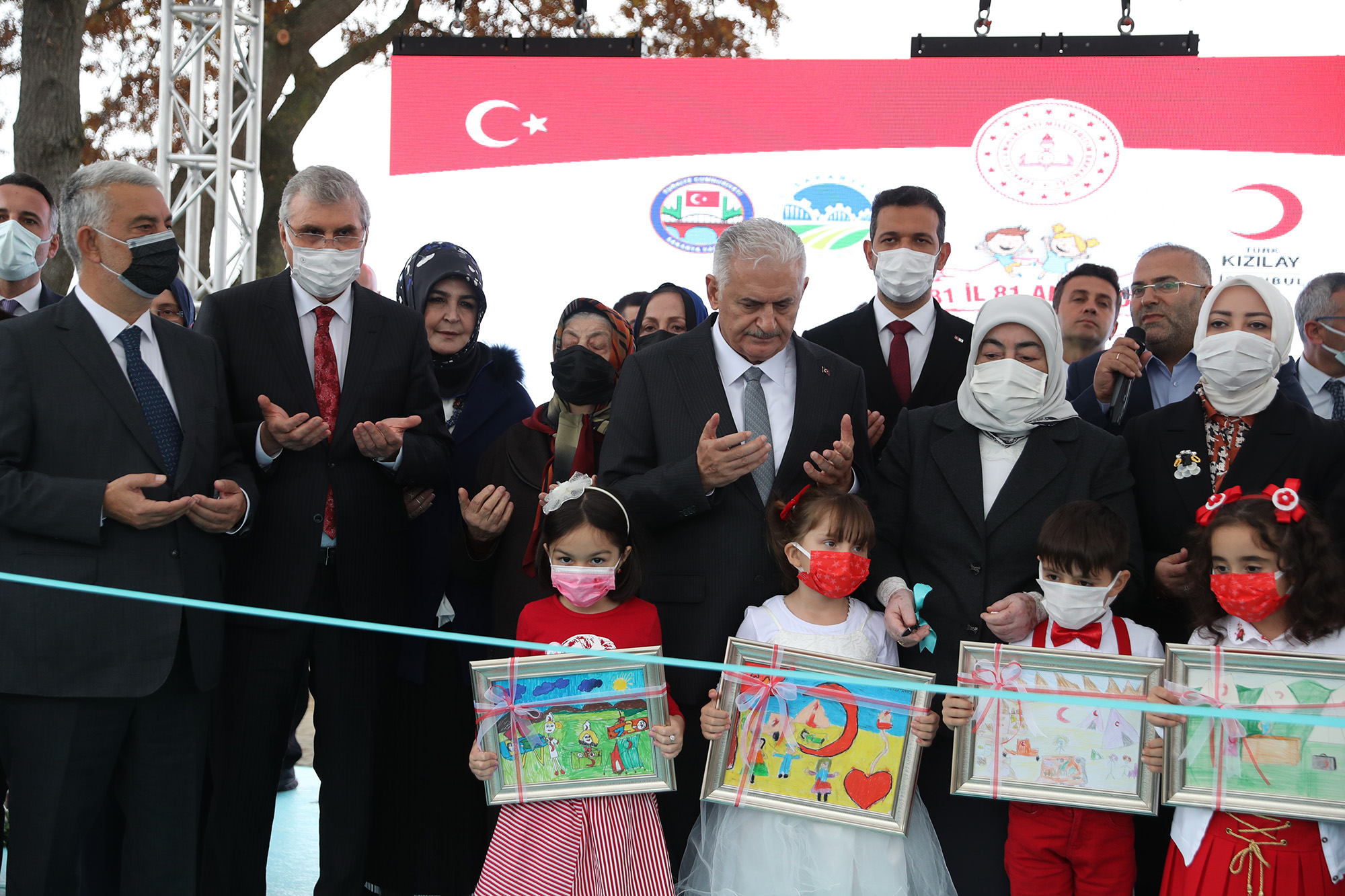 “Tek gayemiz, çocuklarımız eğitimde bizim yaşadıklarımızı yaşamasın”
