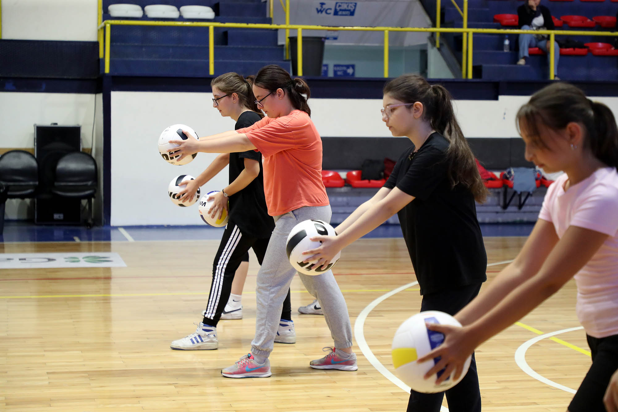 Sakarya’da çocuklar sporun her dalında dolu dolu bir yaz tatiline başladı 