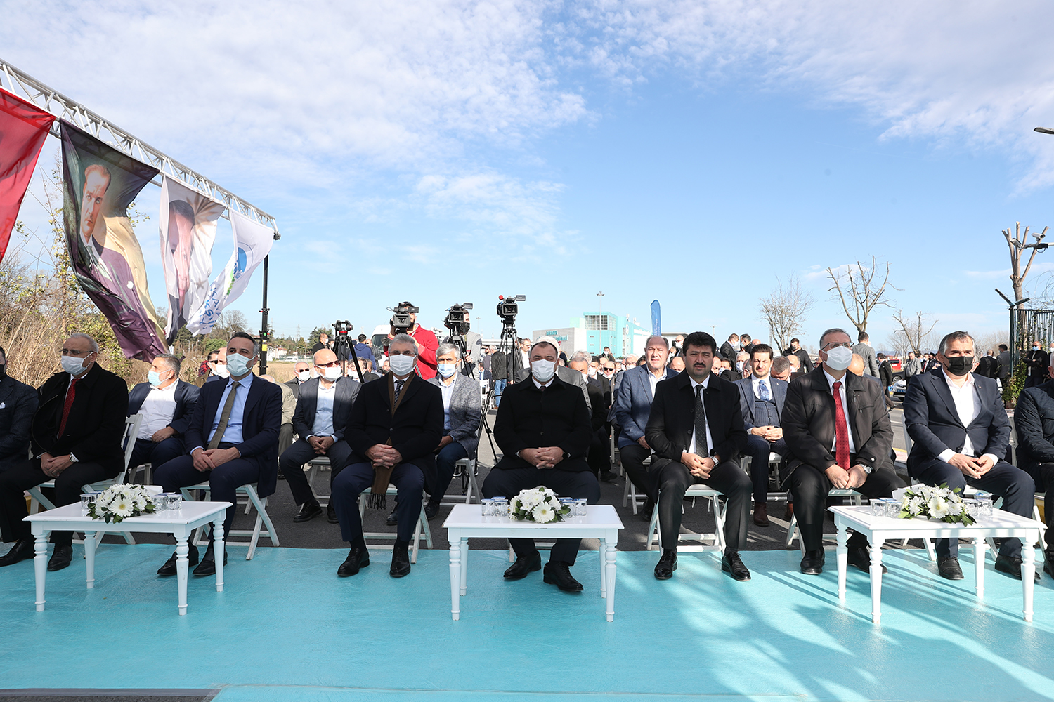 “Arifiye’nin yeni duble yolu ve gasilhane hayırlı olsun”