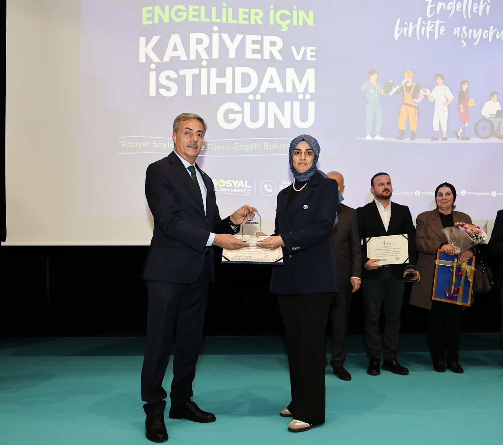 “Özel bireylerimiz gayreti ve azmiyle büyük başarılara imza atıyor”