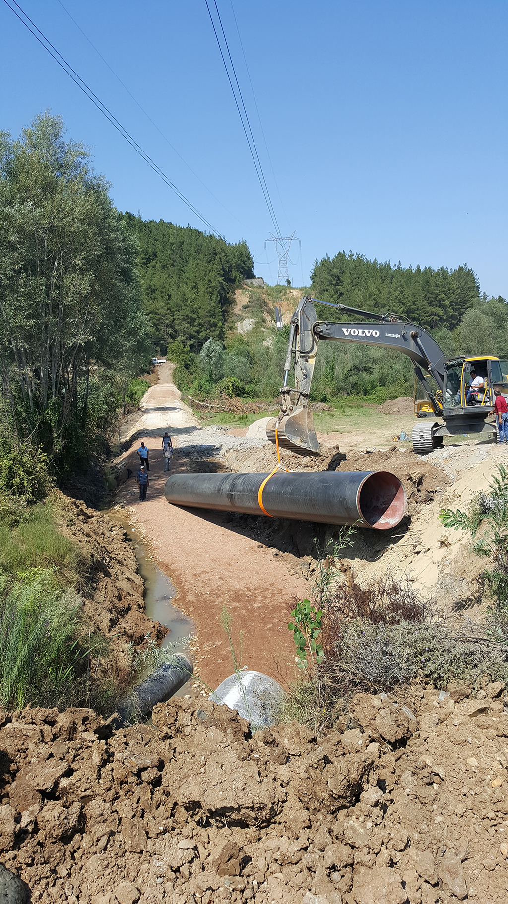 Akçay’da Sıra Baraj Gövdesinde