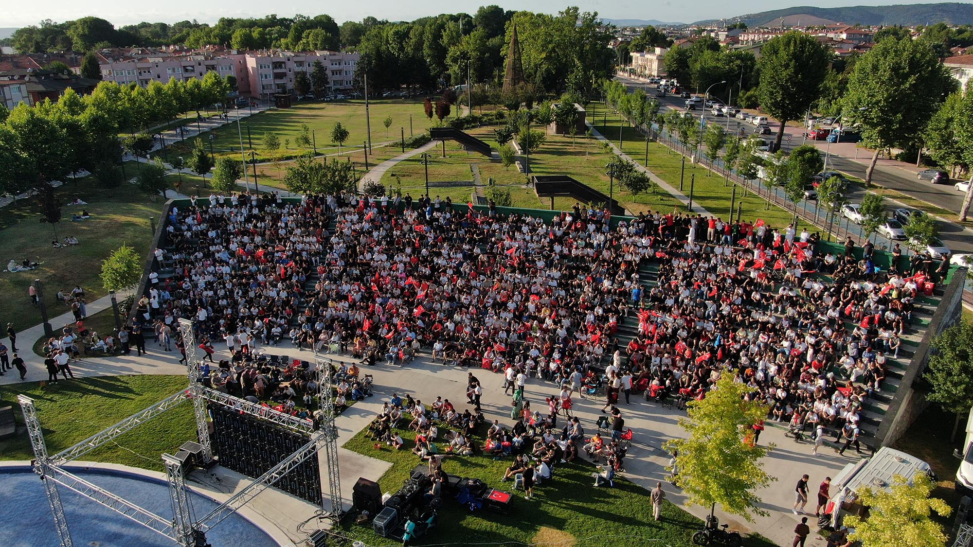 Sakarya tarihi heyecanı Büyükşehir’in dev ekranı önünde yaşayacak