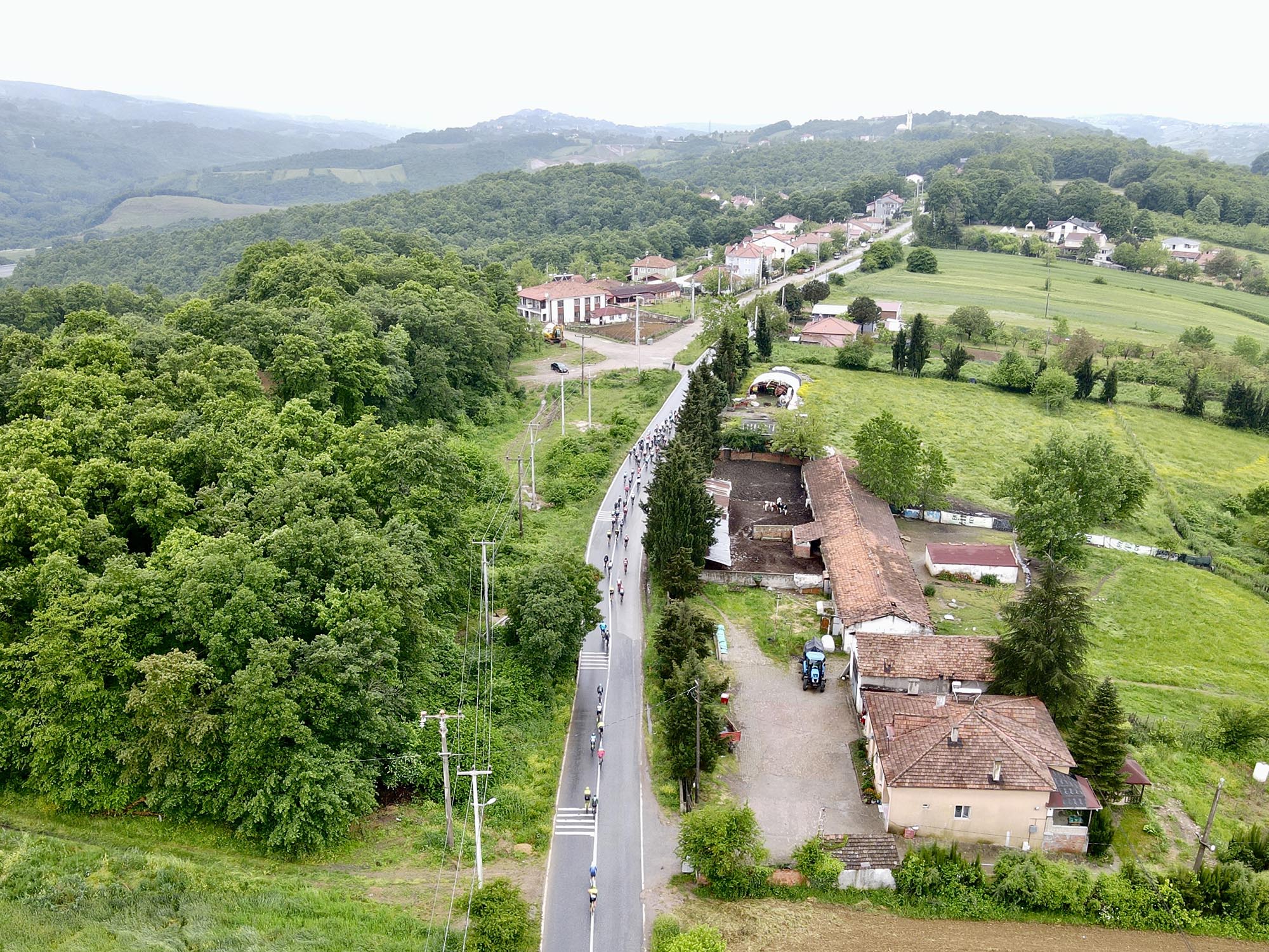 119 kilometrelik zorlu parkurda Tour Of Sakarya fırtınası